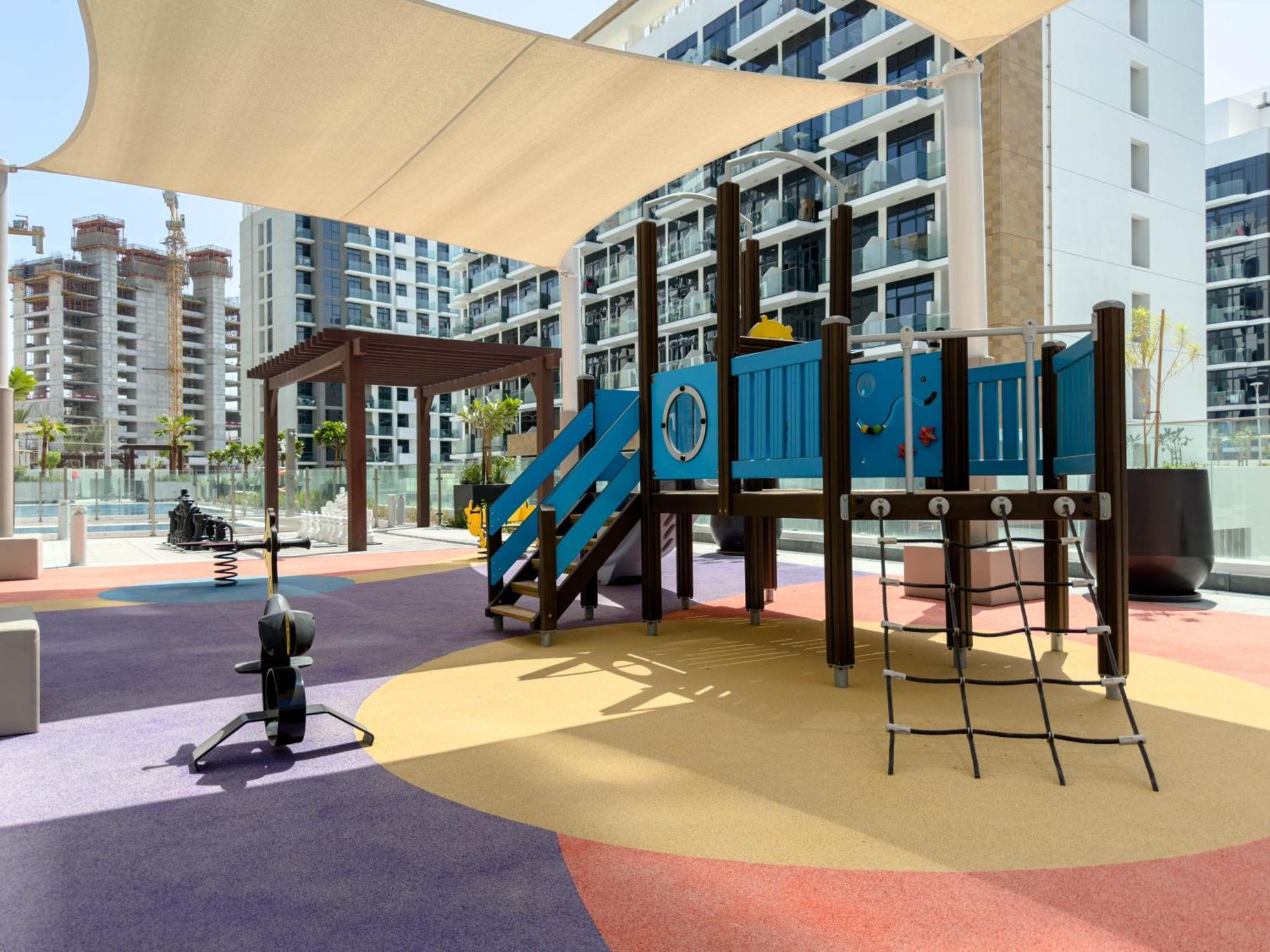 Stylish 1br High Floor View Dubai