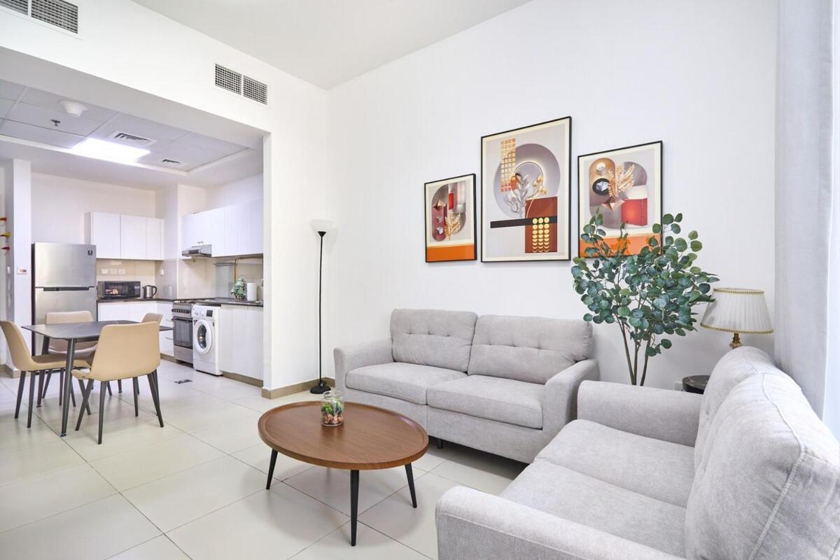 Stylish 1br In Binghatti Gateway Dubai