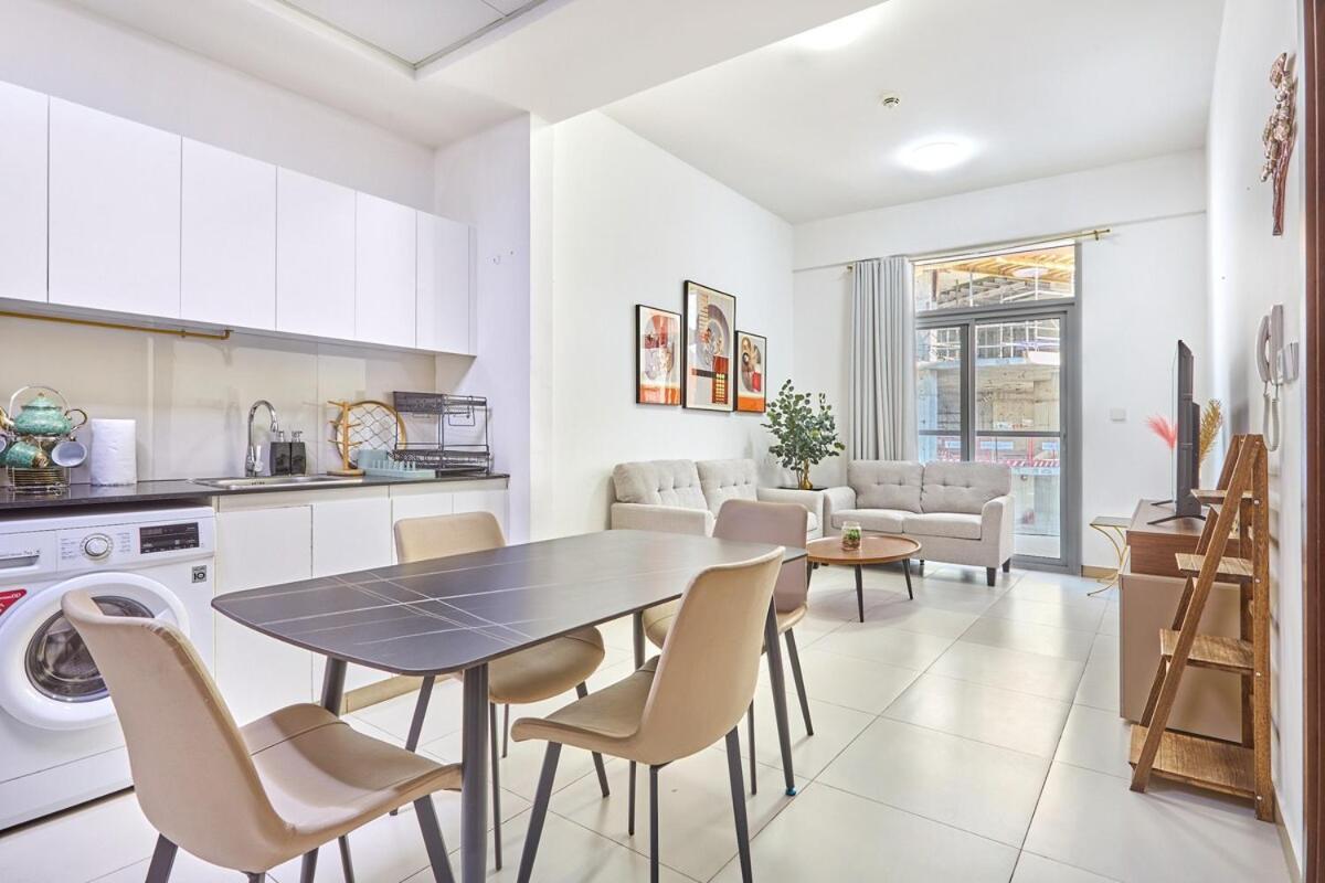Apartment Stylish 1br In Binghatti Gateway