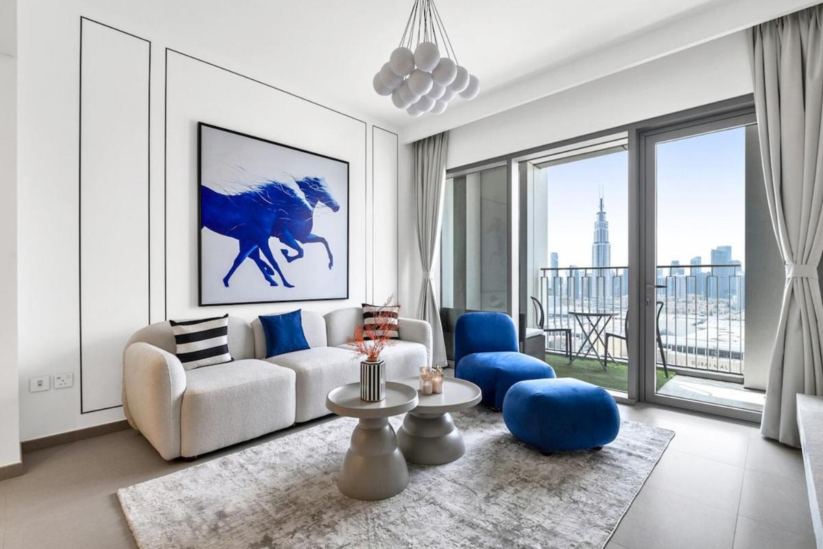 Vibrant Luxe Burj Khalifa Views-dubai Mall Access By Maxx Value Homes
