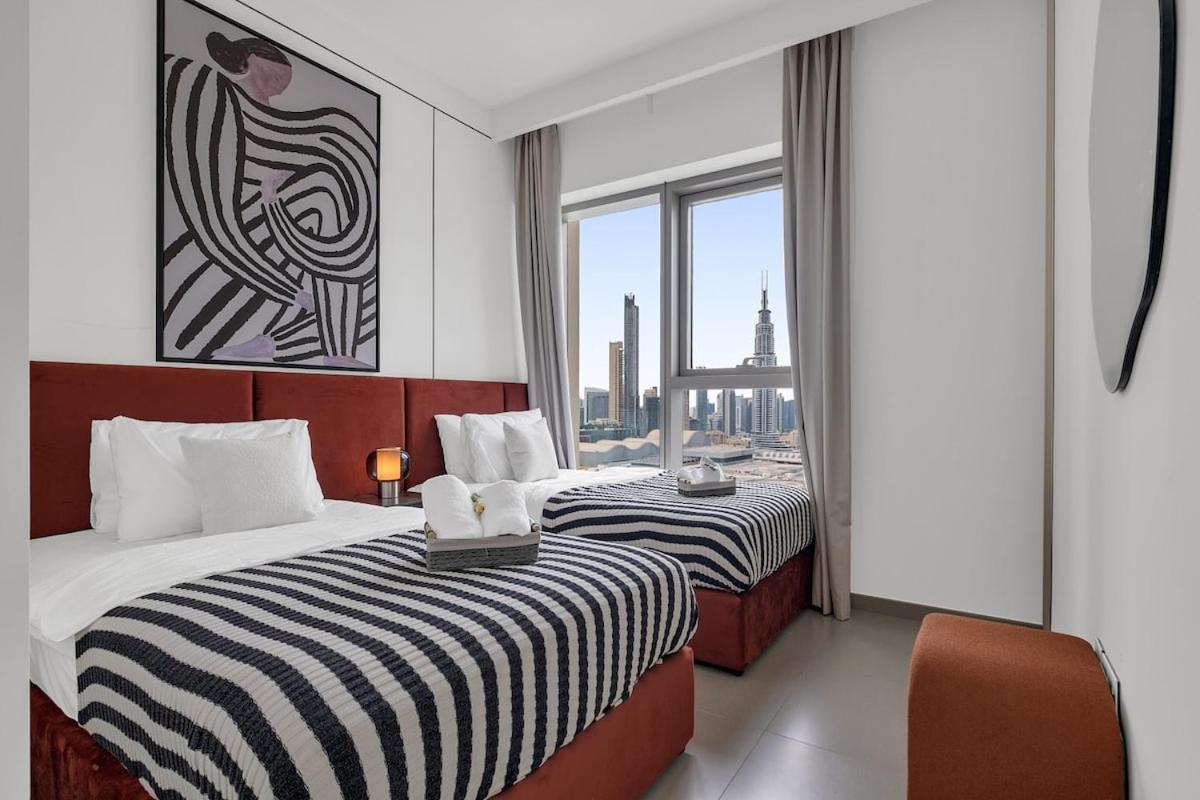 Vibrant Luxe Burj Khalifa Views-dubai Mall Access By Maxx Value Homes Dubai