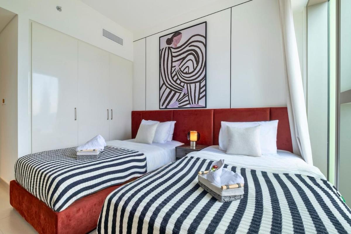 Vibrant Luxe Burj Khalifa Views-dubai Mall Access By Maxx Value Homes Apartment Dubai