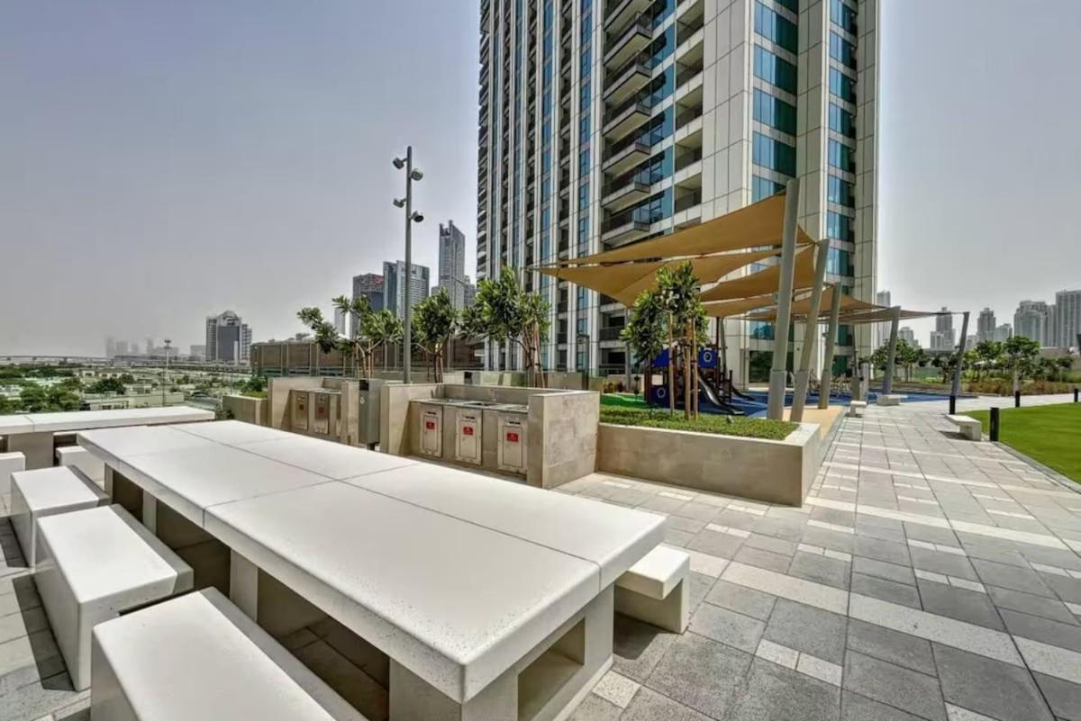 Vibrant Luxe Burj Khalifa Views-dubai Mall Access By Maxx Value Homes