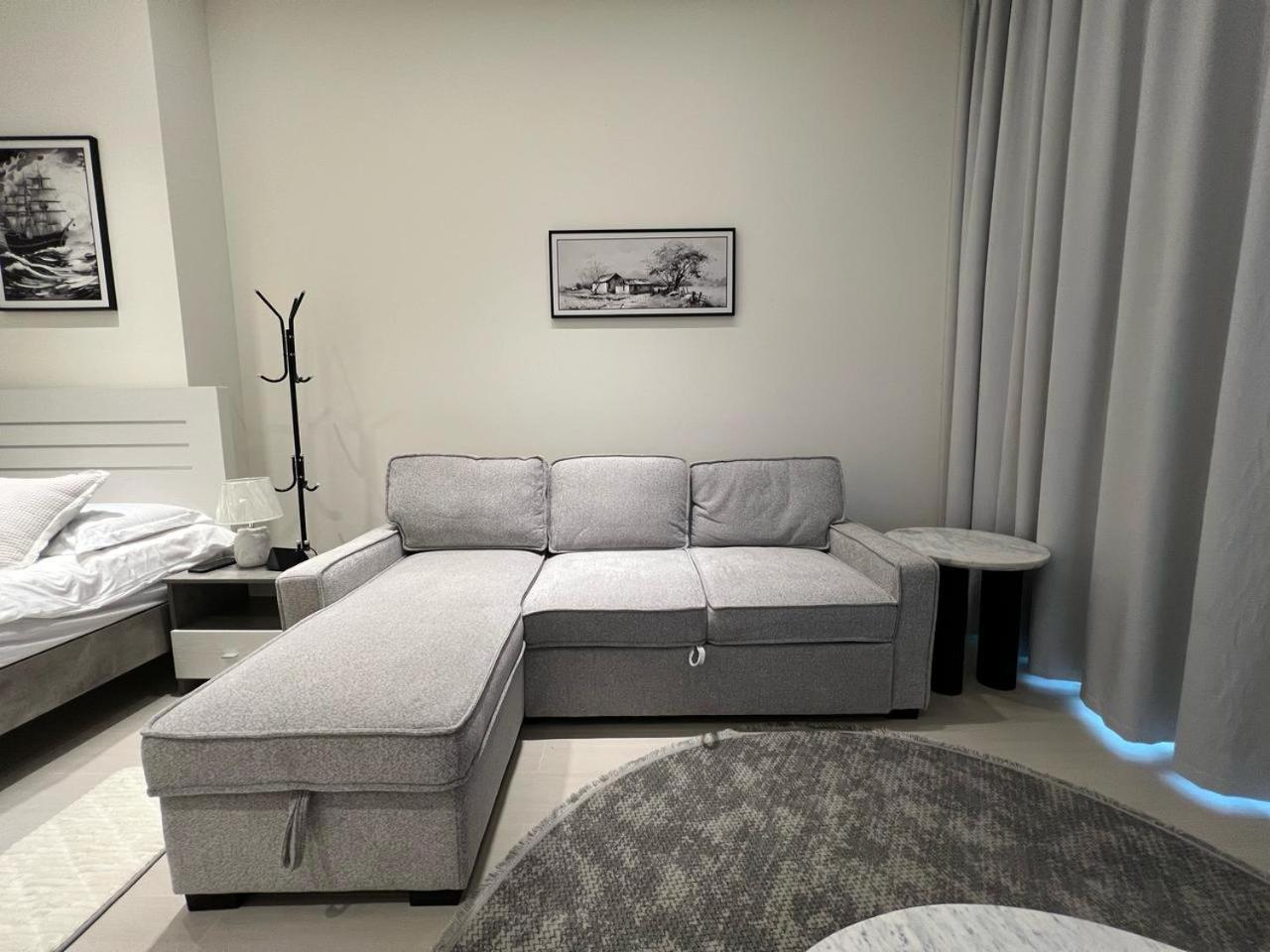 Luxury - Burj Khalifa View - Brand New *