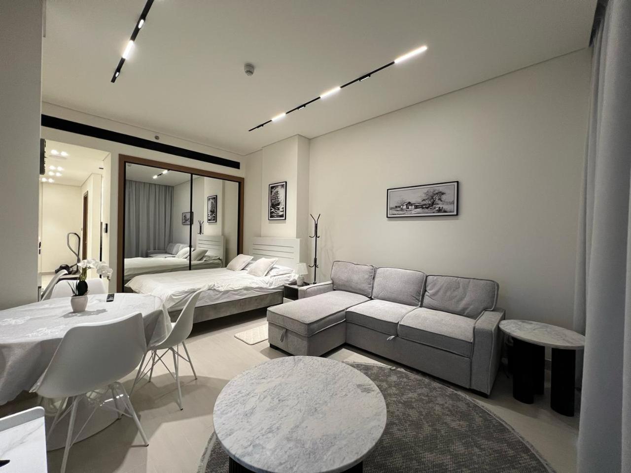 Apartment Luxury - Burj Khalifa View - Brand New