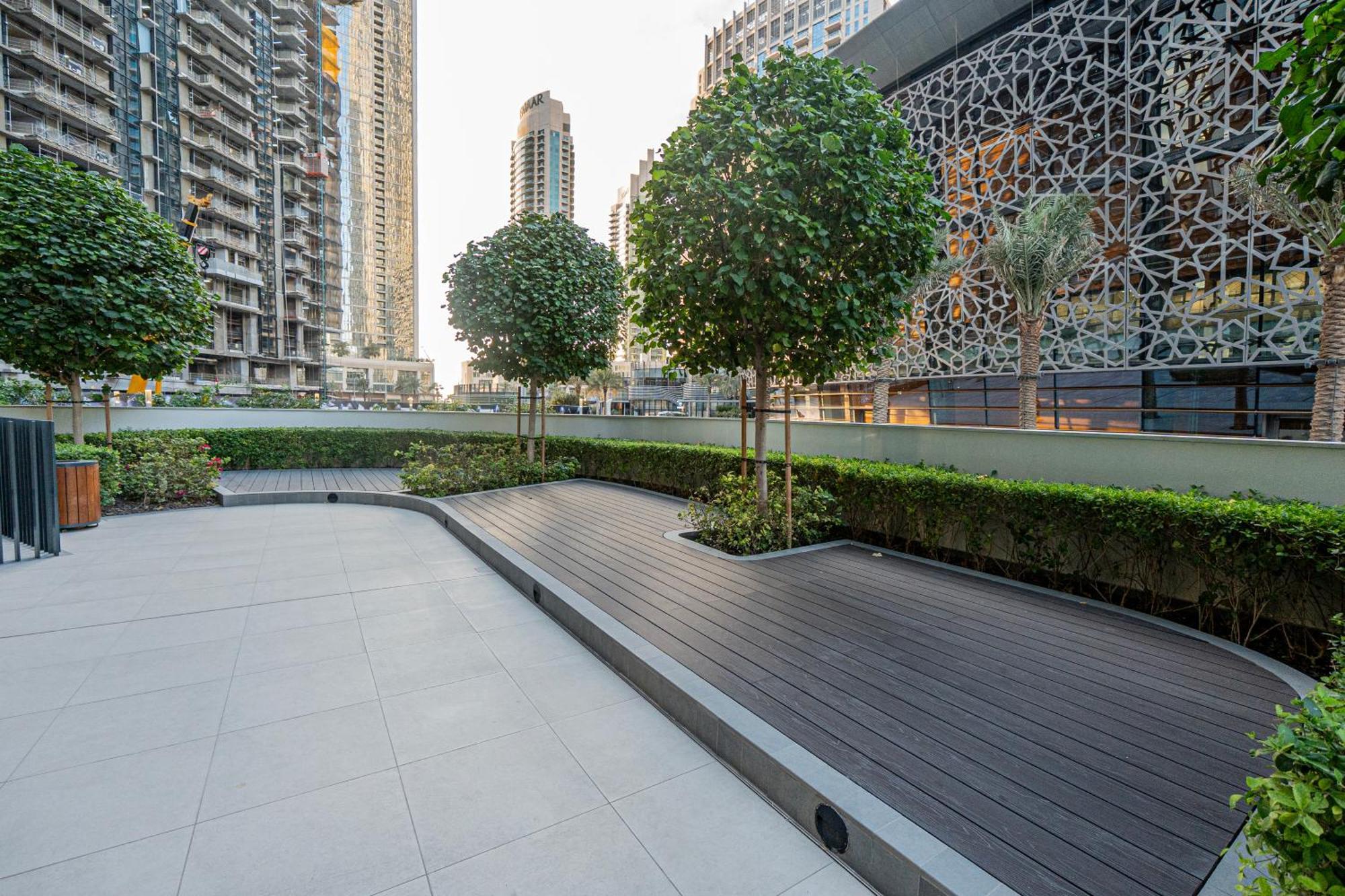 Venetian - Chill In 2br Insane Burj Views & Luxe Massage Chair * Dubai