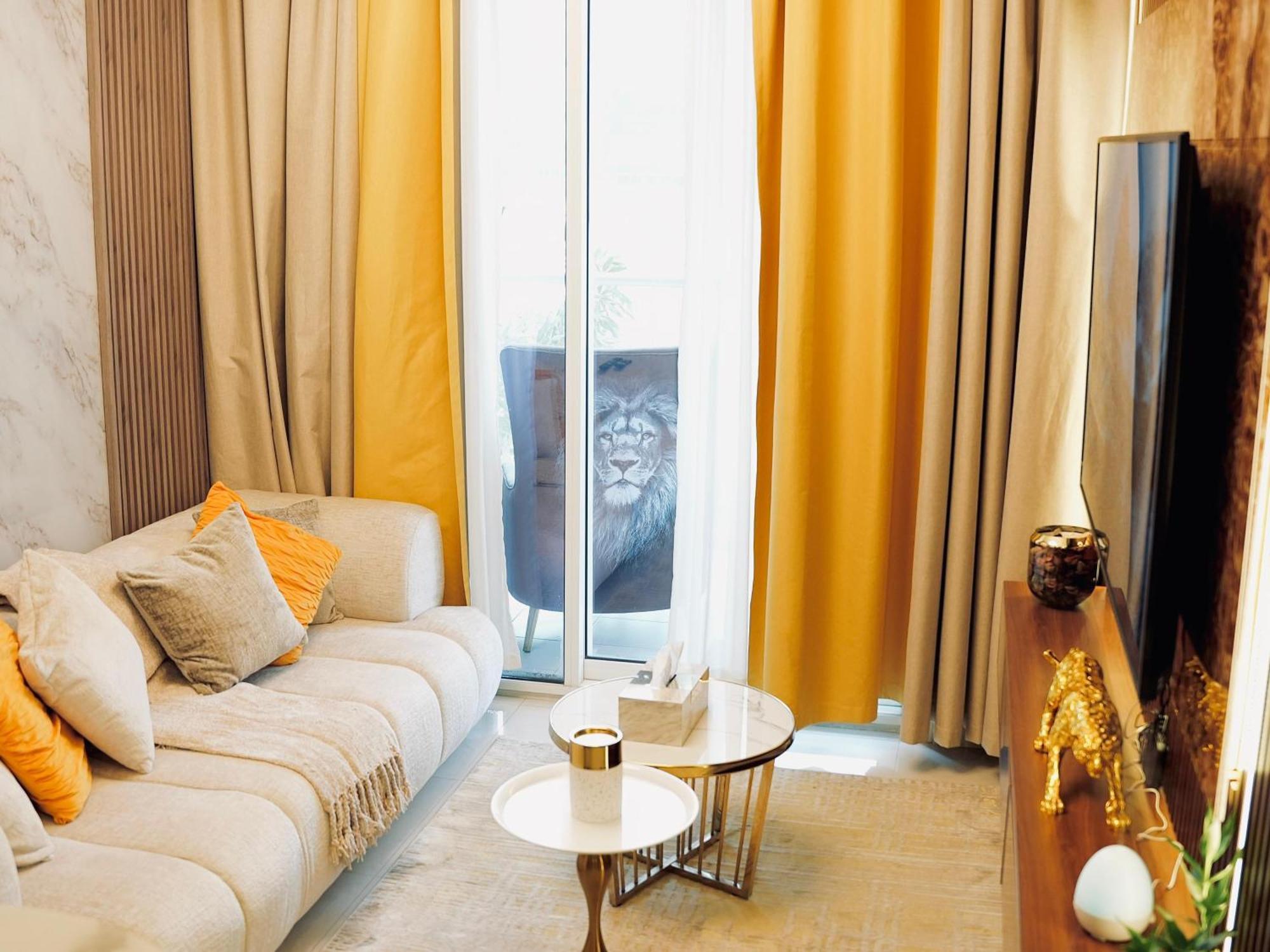 Luxury Flat For Daily Rent In The Heart Of * Dubai