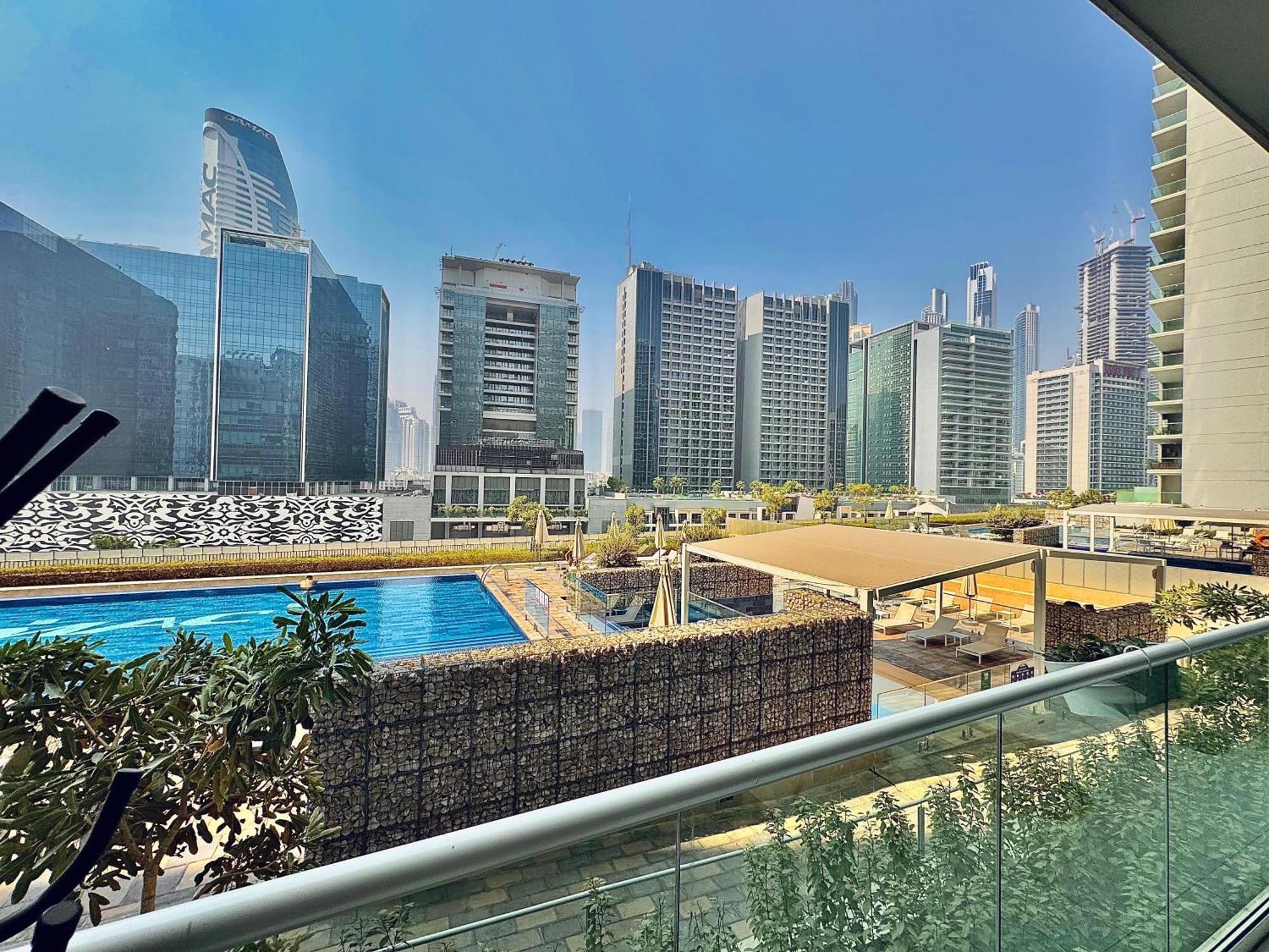 Luxury Flat For Daily Rent In The Heart Of Apartment *