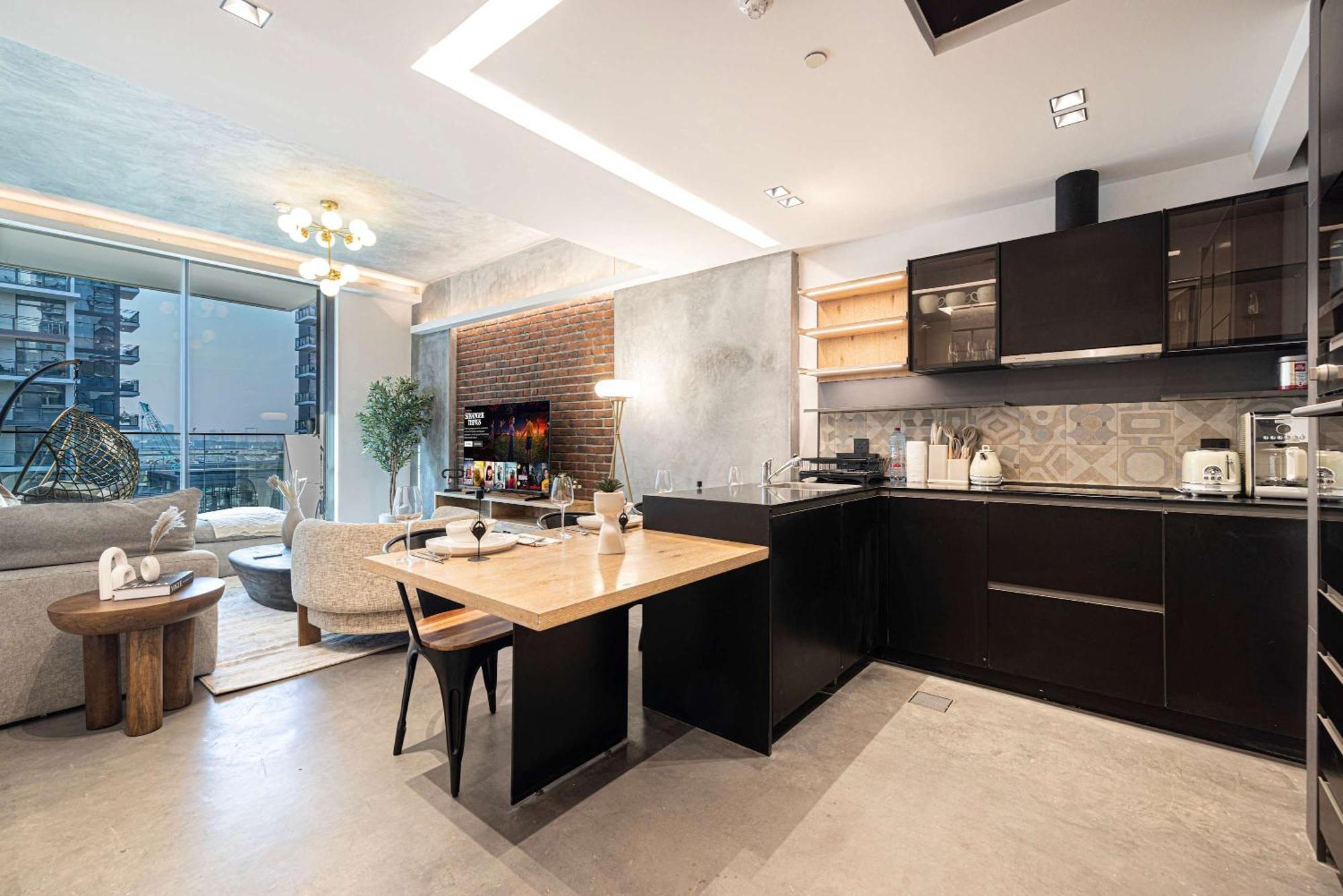 1-bedroom With Greenery & Views In The Terraces *