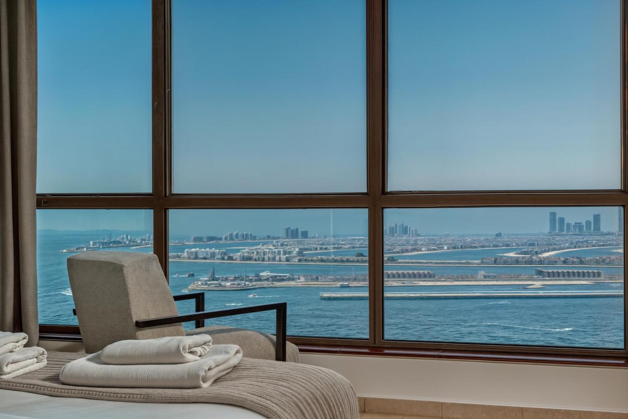 Luxury Eye View Living - Access I Marina Walk Dubai