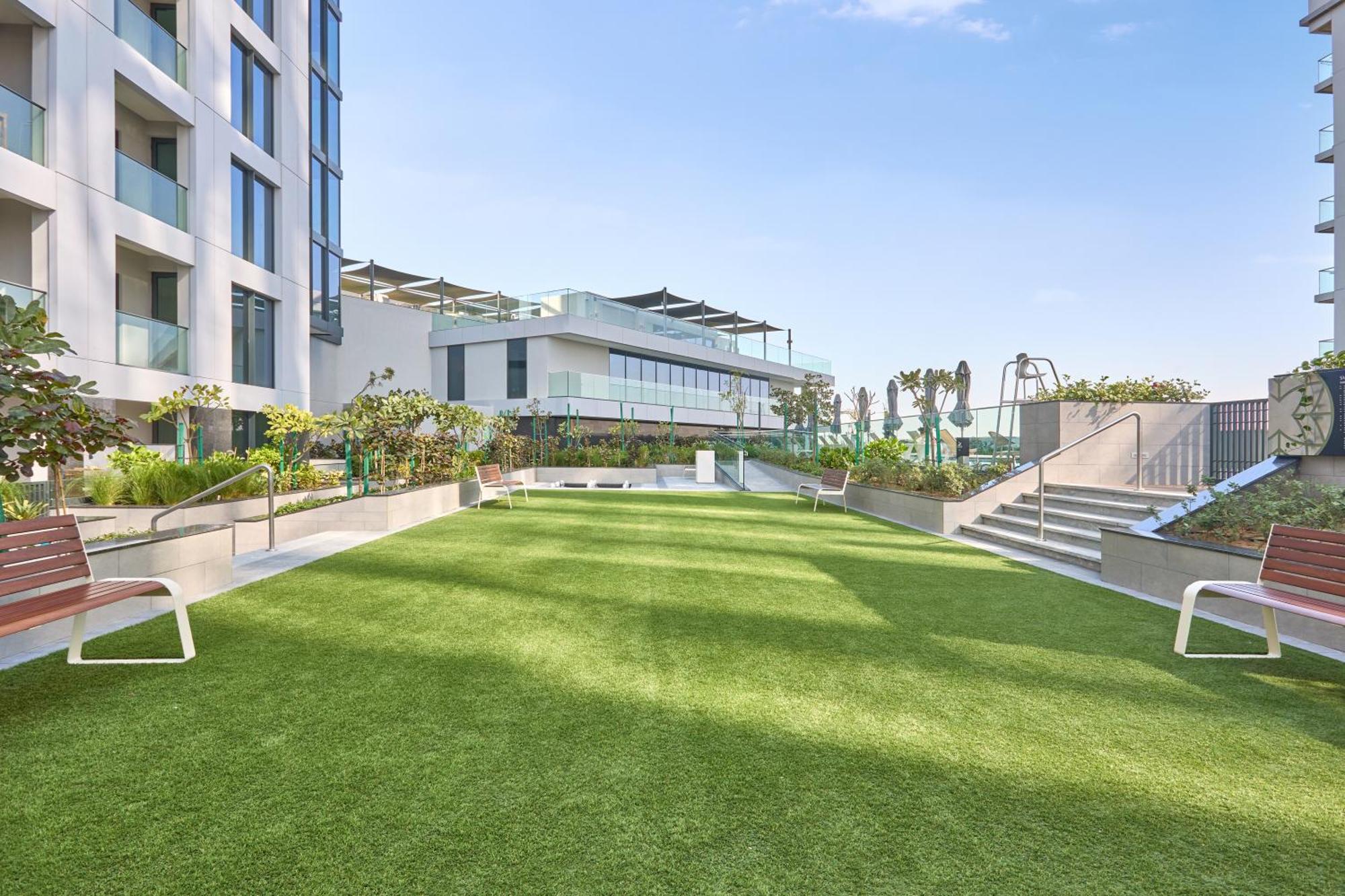 By Latinem Luxury 1br Cvg 3304 Near Burj Khalifa Apartment Dubai