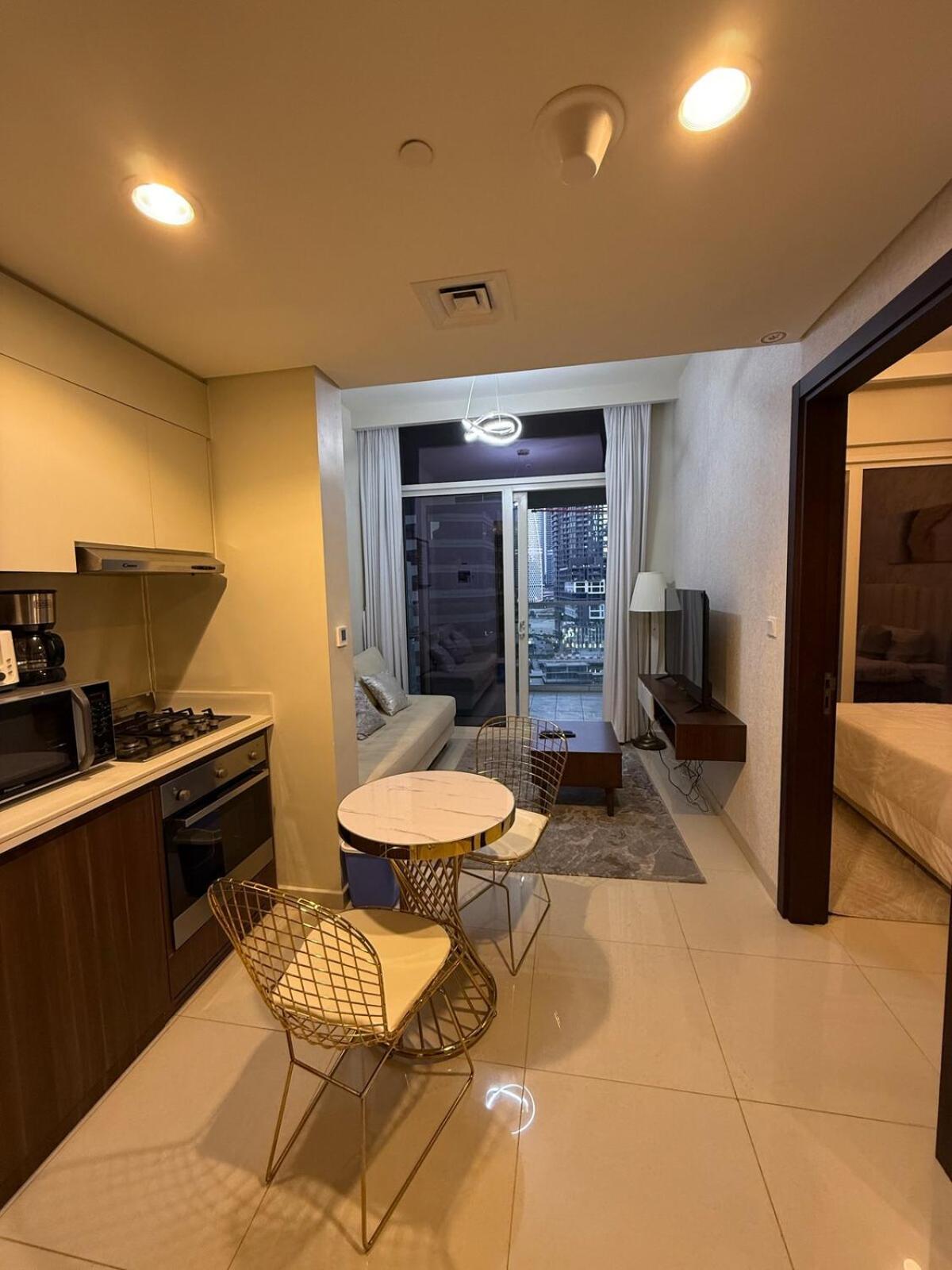 Damac Reva 5 Mins Walk From Mall * Dubai