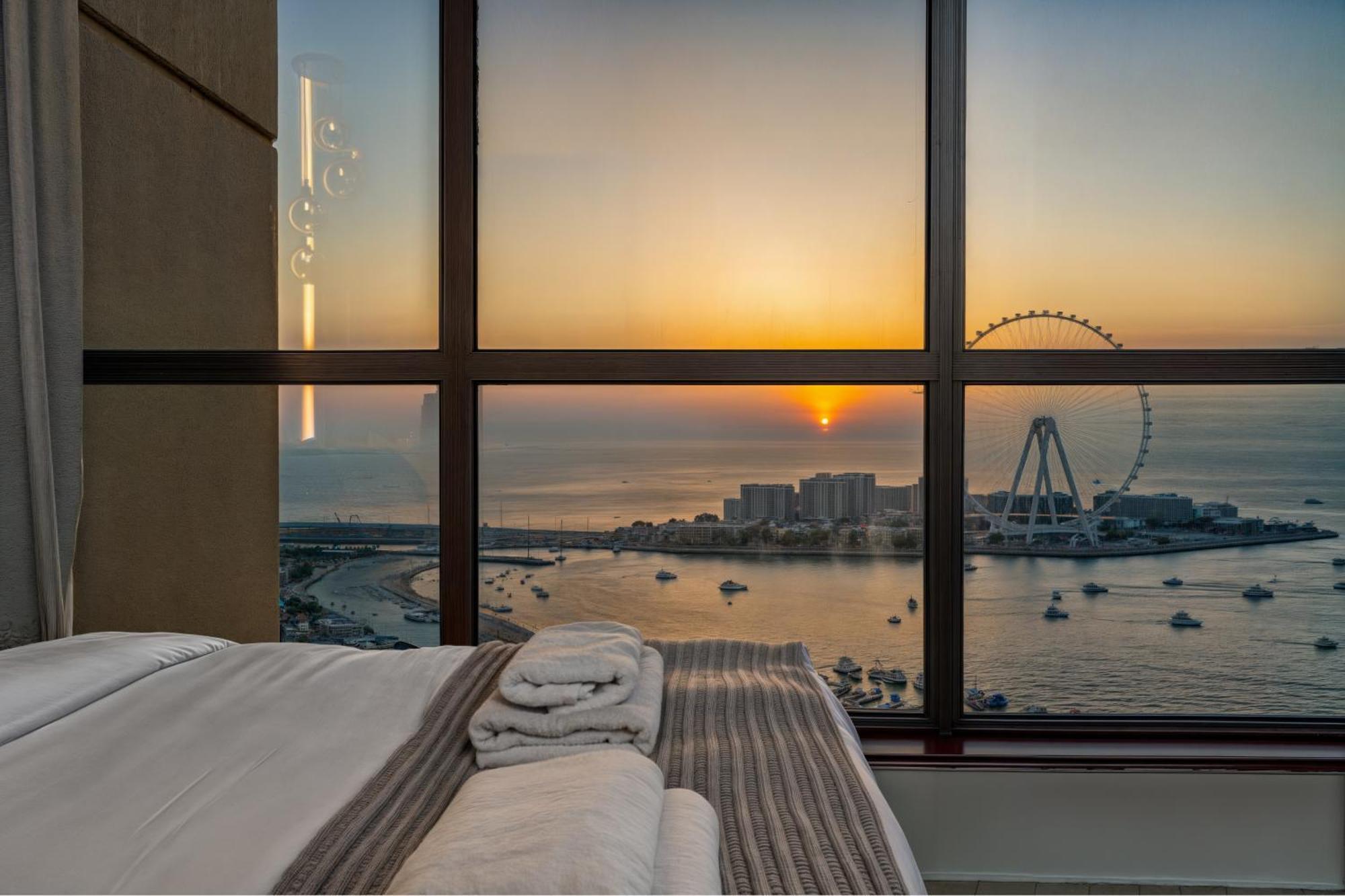 Luxury Eye View Living - Access I Marina Walk Apartment *