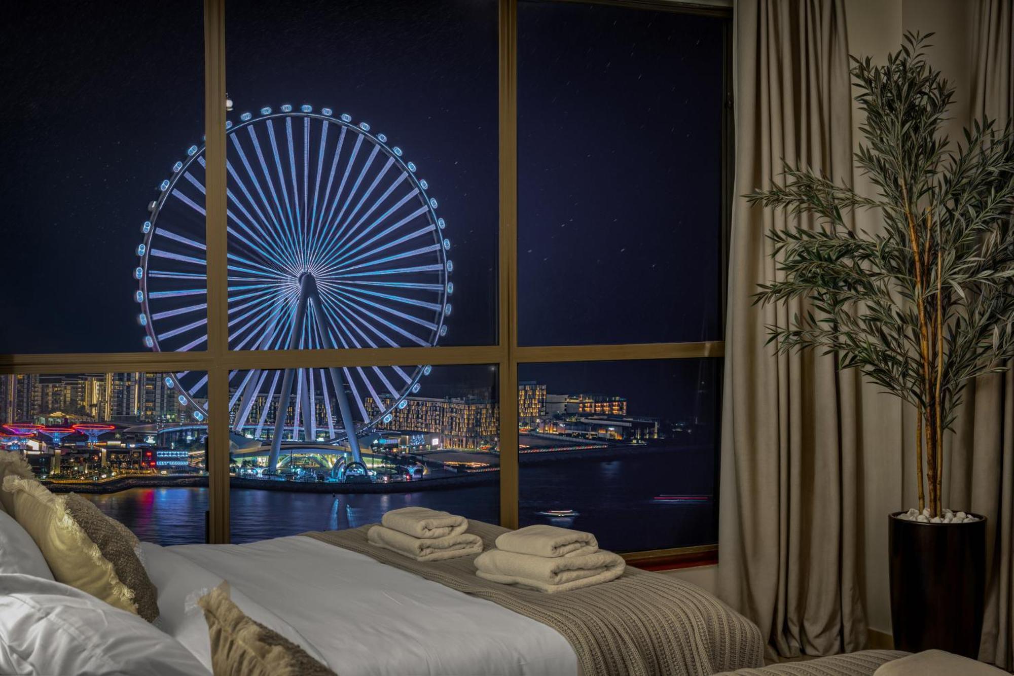 Luxury Eye View Living - Access I Marina Walk *