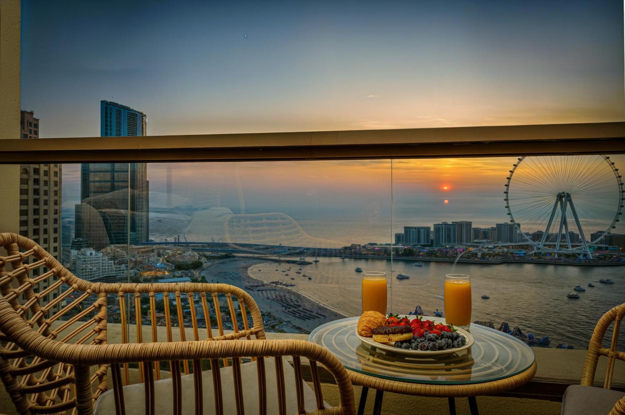 Luxury Eye View Living - Access I Marina Walk Apartment *
