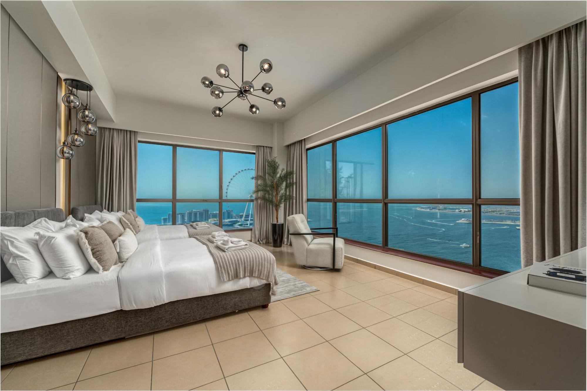 Luxury Eye View Living - Access I Marina Walk * Dubai