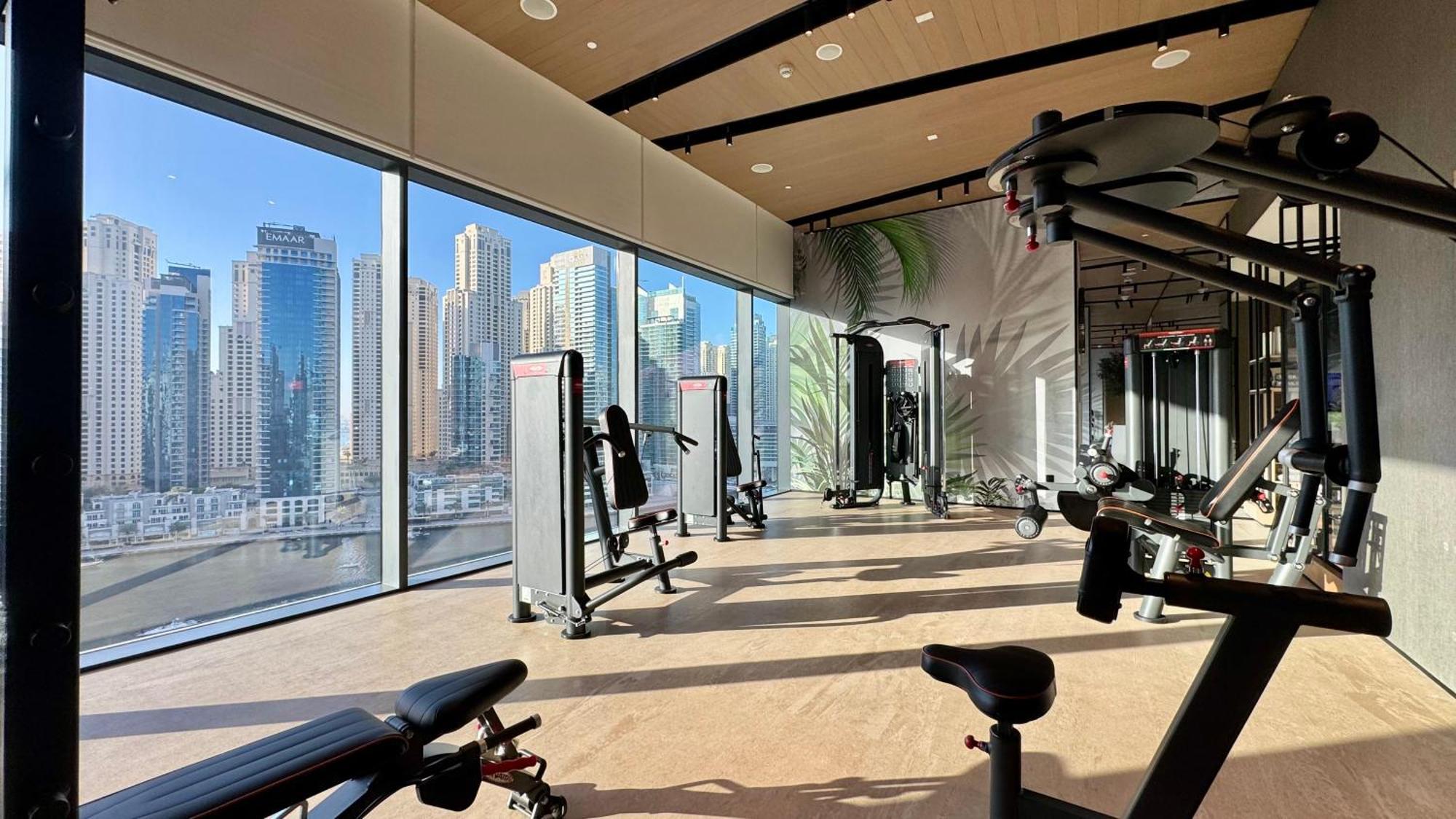Vida & Yacht Club -new 2 Bhk -sea, Ain & Marina View Apartment *