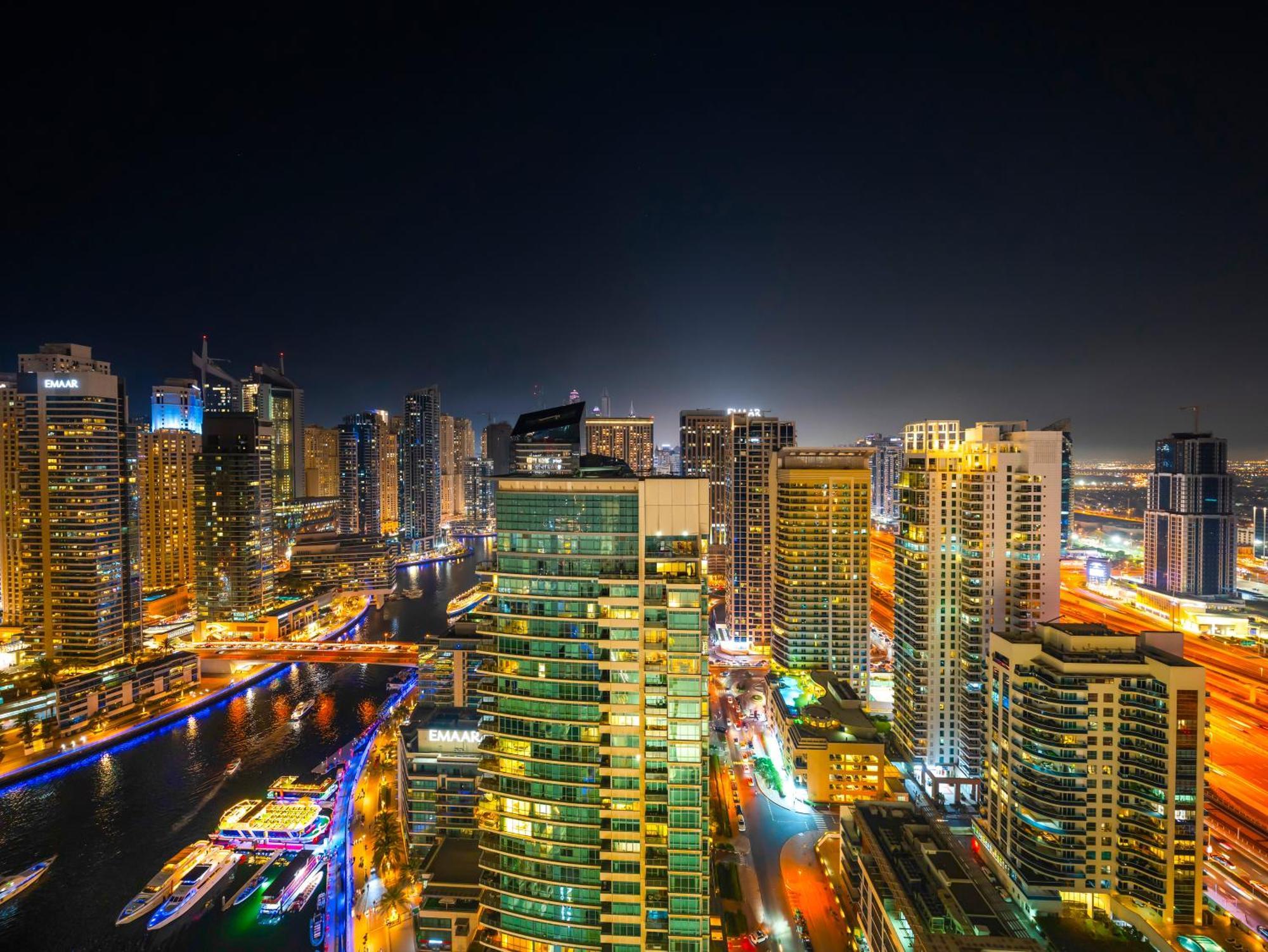 Vida & Yacht Club -new 2 Bhk -sea, Ain & Marina View Apartment *