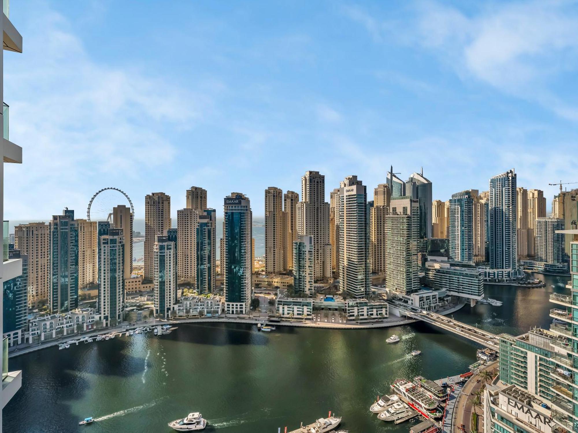 Vida & Yacht Club -new 2 Bhk -sea, Ain & Marina View