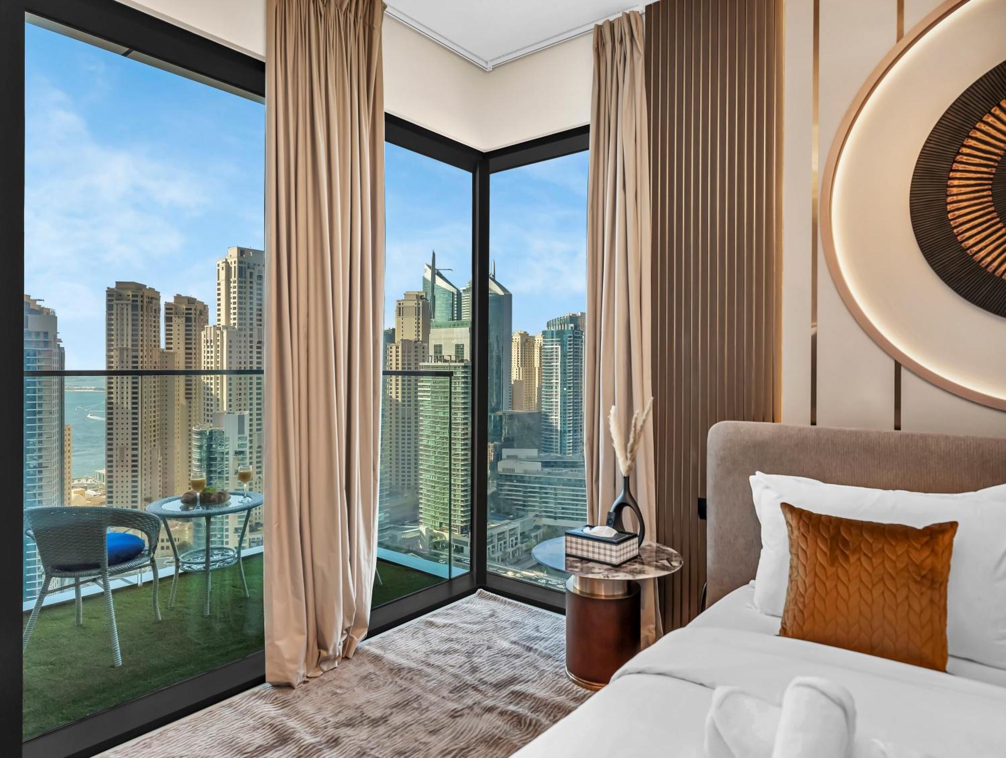 Vida & Yacht Club -new 2 Bhk -sea, Ain & Marina View Apartment *