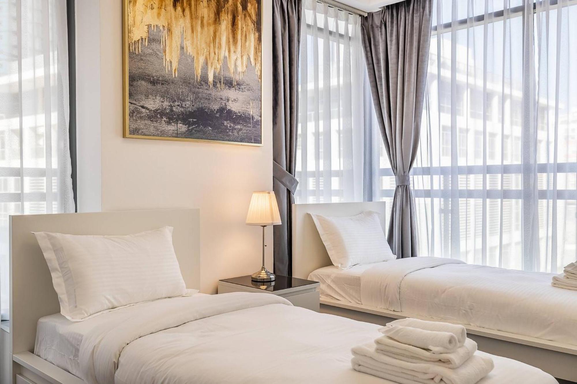 Unique Cosy &spacious 2br In Al Sufouh * Dubai