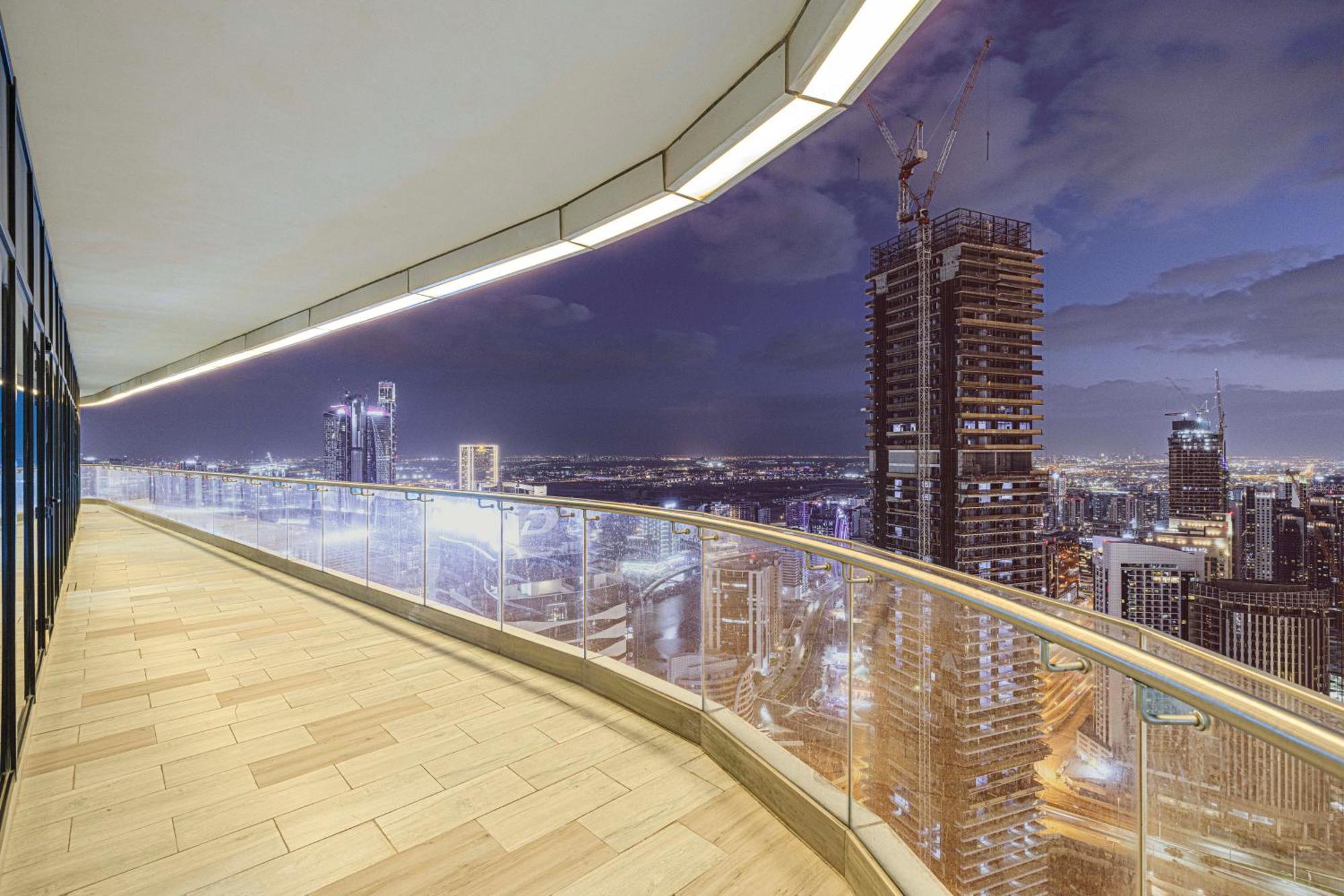Luxe 6br Penthouse With Burj View & Private Cinema