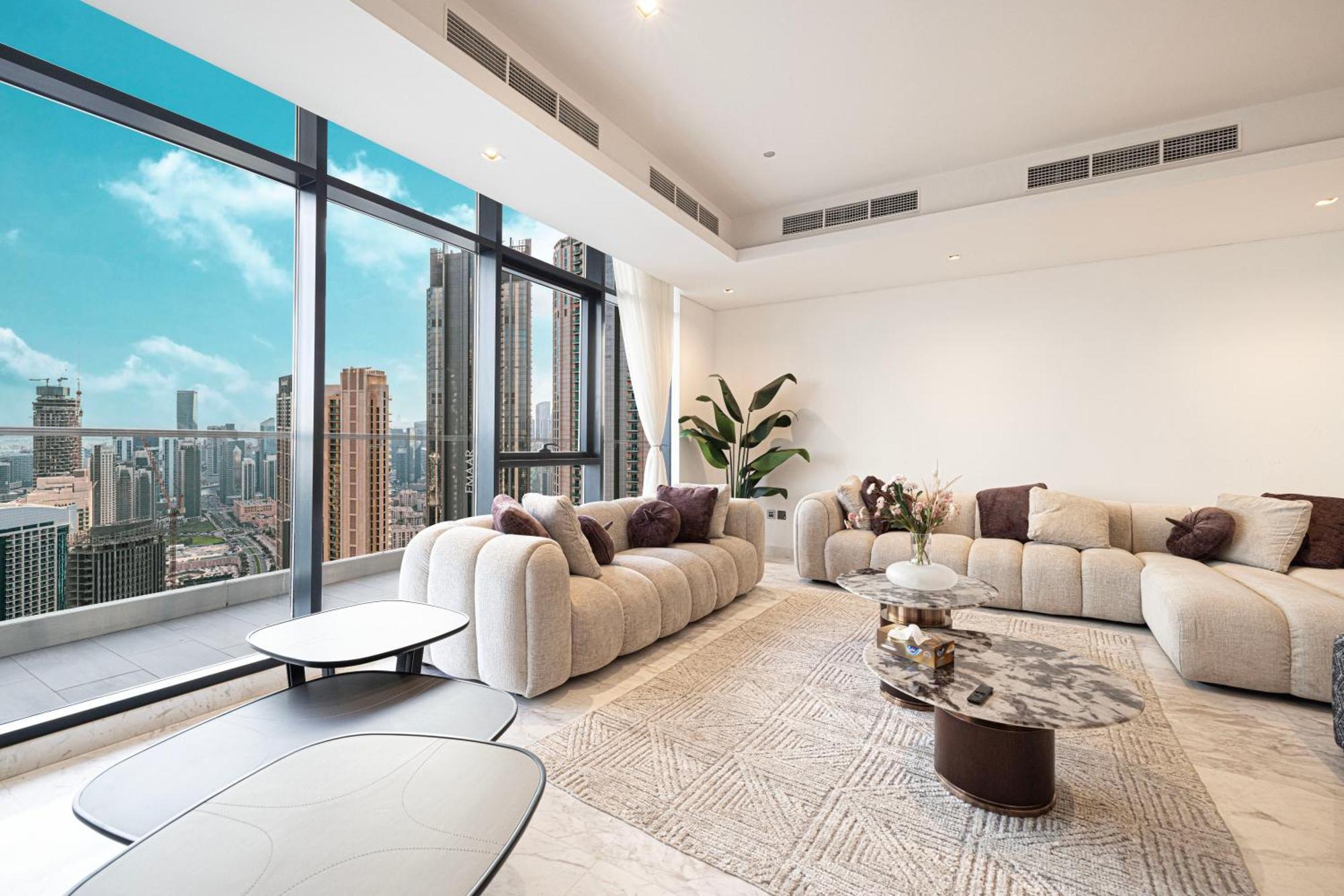 Luxe 6br Penthouse With Burj View & Private Cinema * Dubai