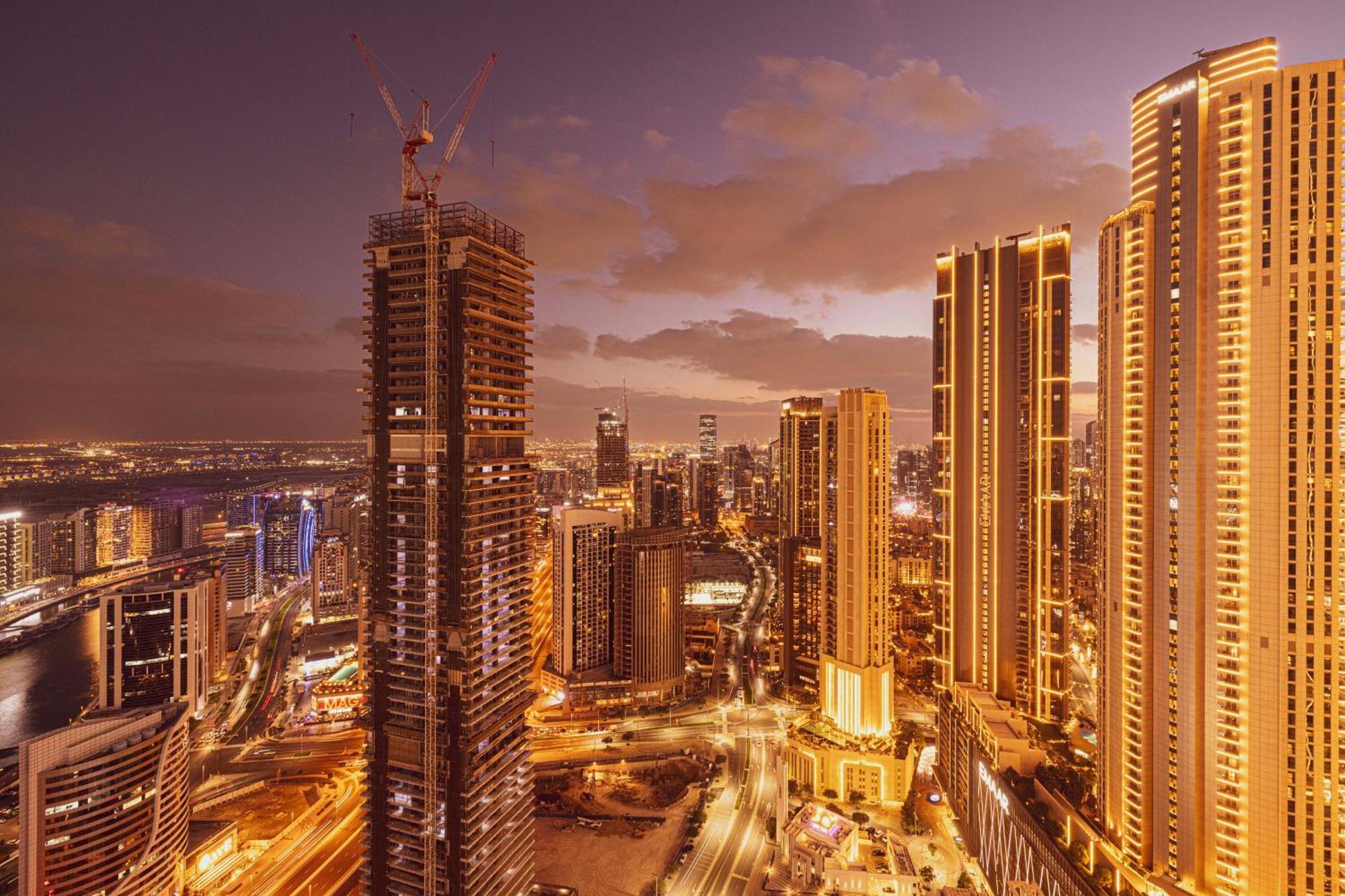 Luxe 6br Penthouse With Burj View & Private Cinema * Dubai