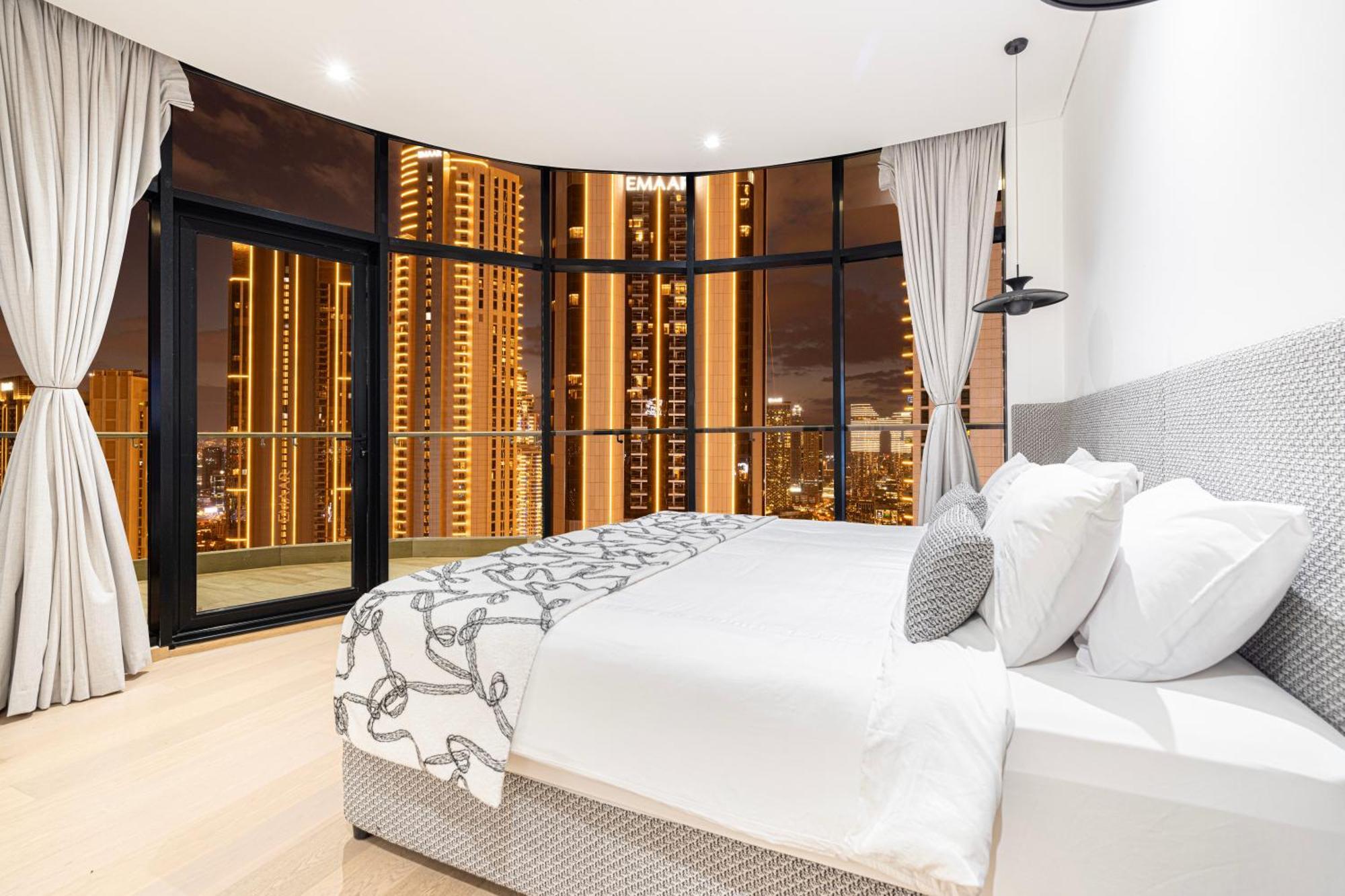 Apartment Luxe 6br Penthouse With Burj View & Private Cinema *