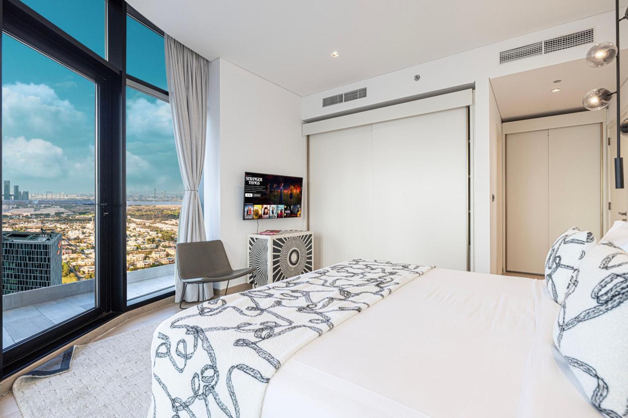 Luxe 6br Penthouse With Burj View & Private Cinema Apartment *