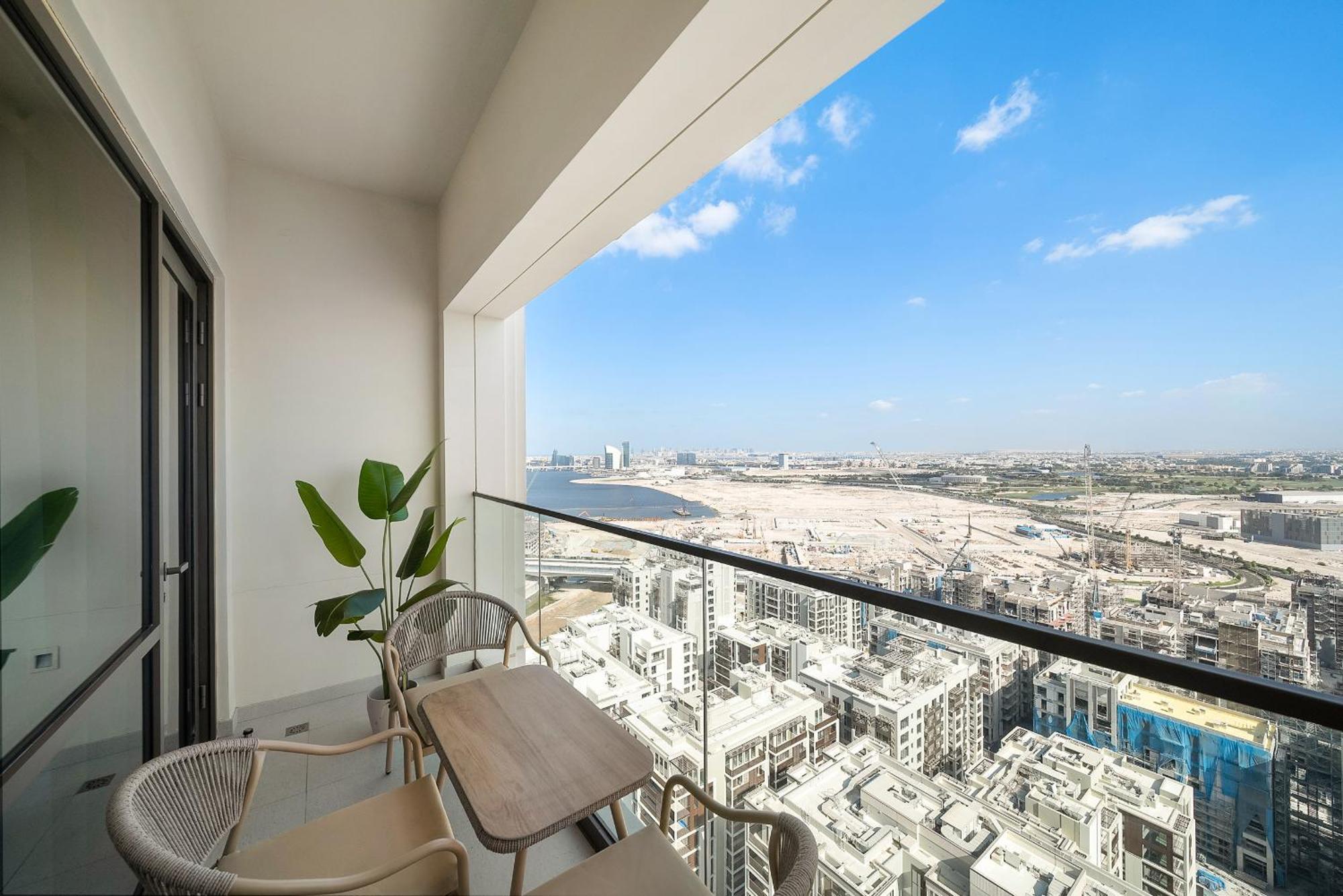Vayk - Modern 1 Bd Near The Lagoon In Creek Harbour Apartment