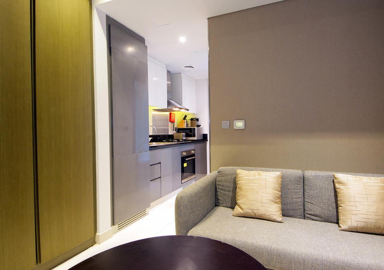 Luxury Damac W Canal View Near Burj Khalifa Apartment
