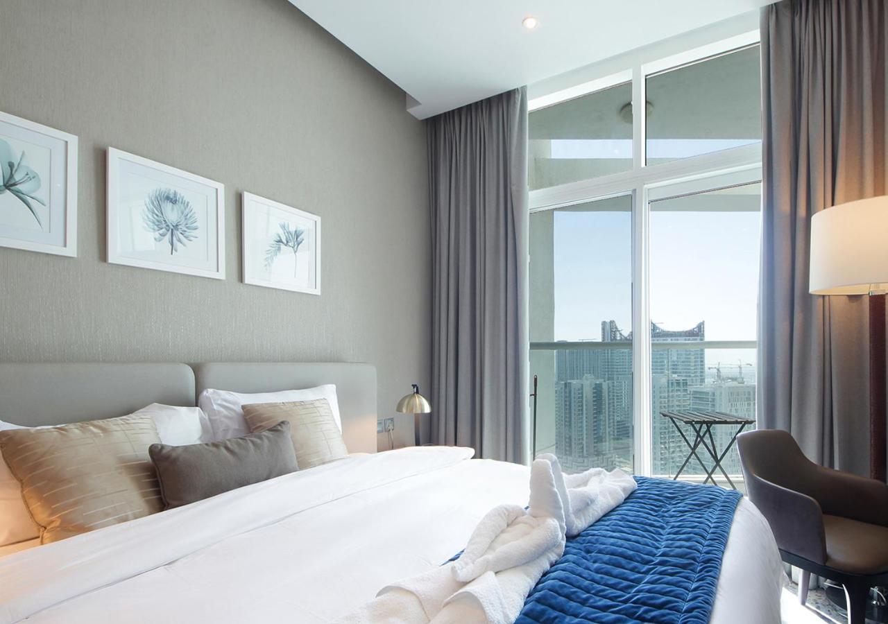 Luxury Damac W Canal View Near Burj Khalifa Dubai