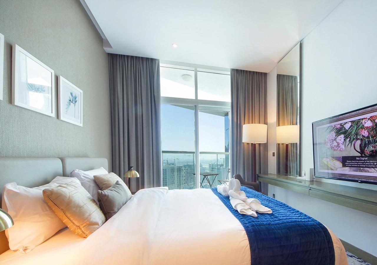 Luxury Damac W Canal View Near Burj Khalifa