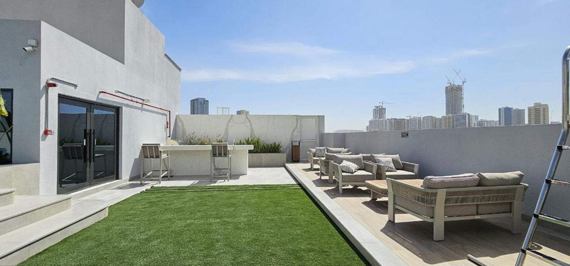 Luxury Jvc Modern 1bhk Pool & Gym Access Dubai