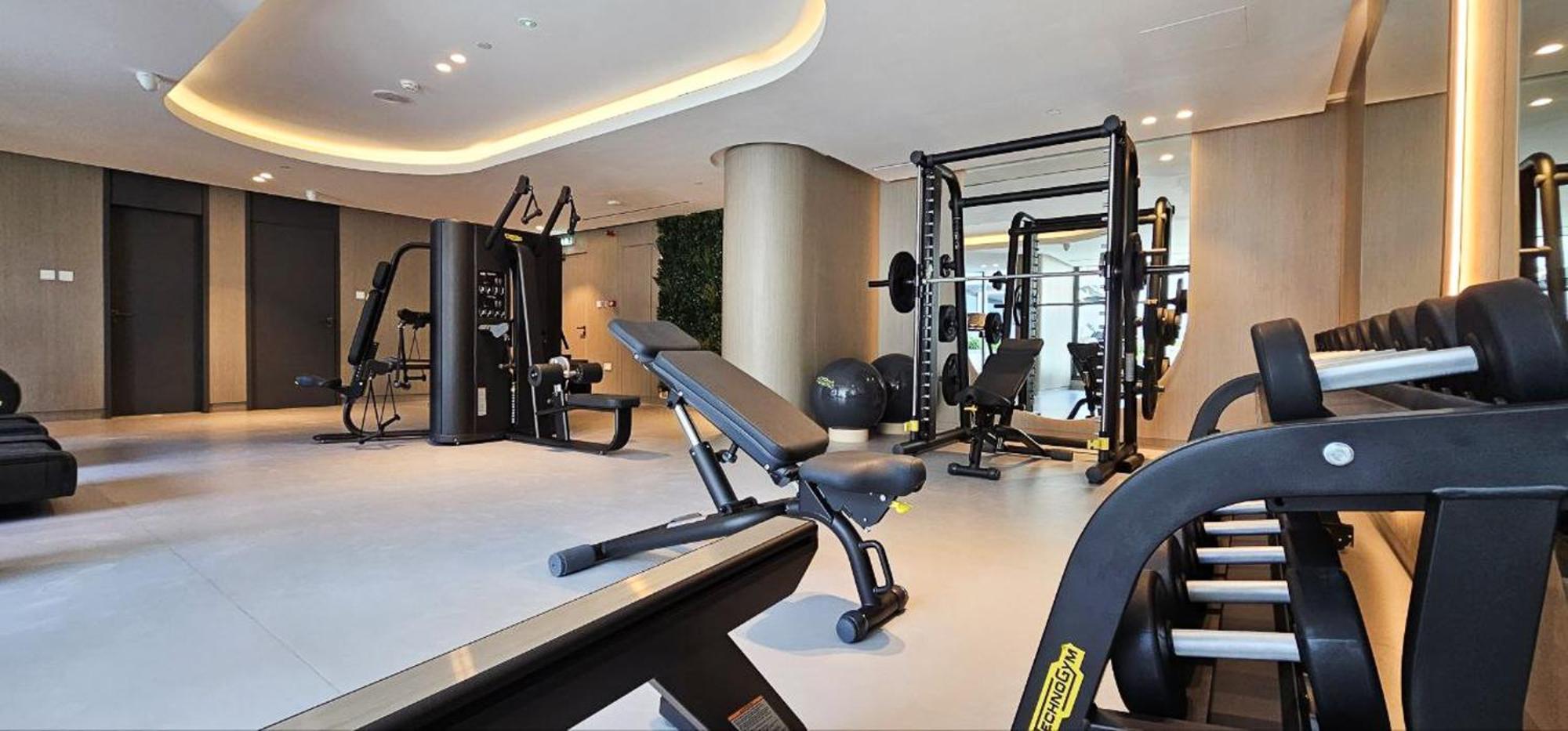 Luxury Jvc Modern 1bhk Pool & Gym Access