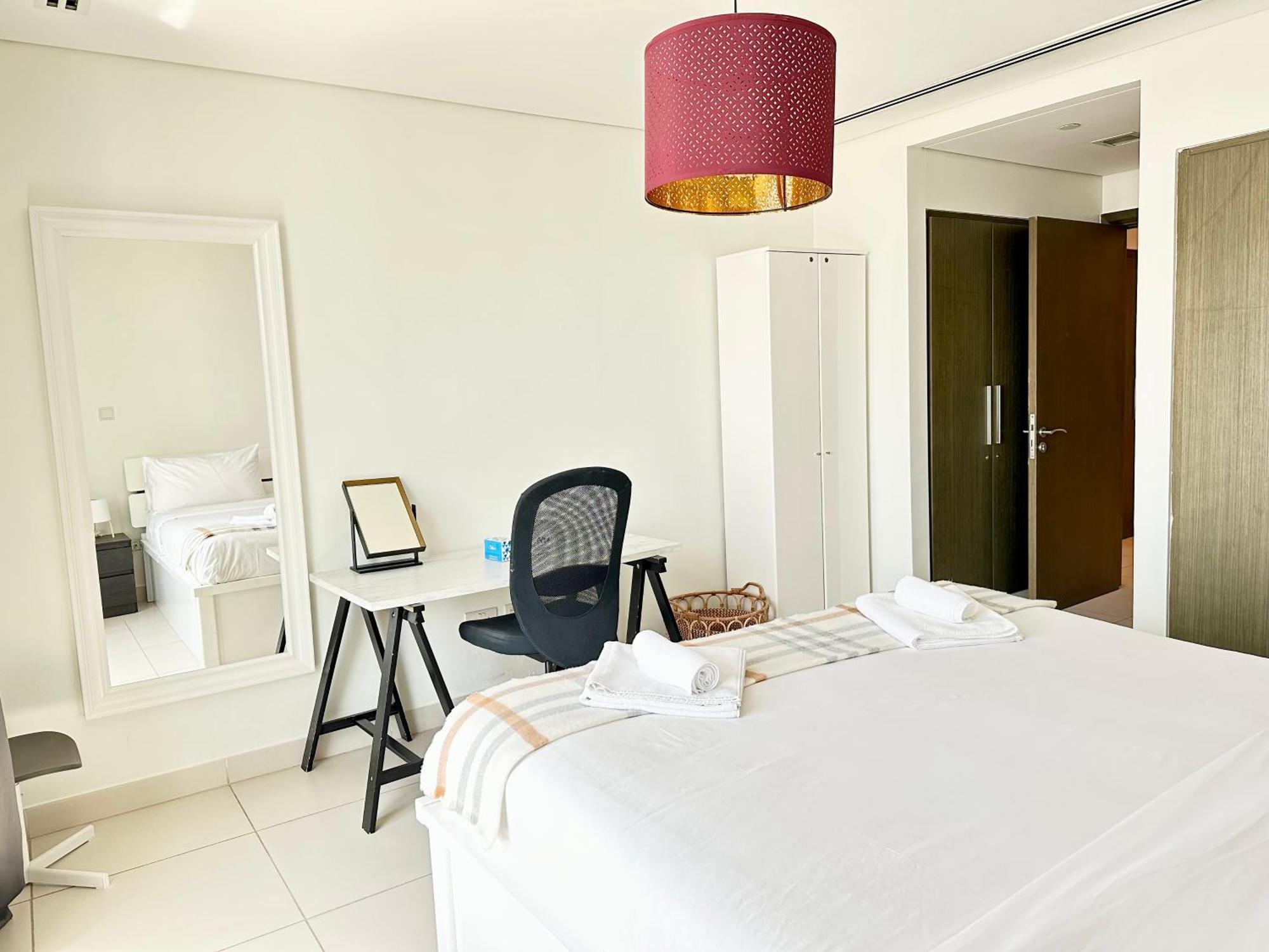 Apartment The Lofts West Downtown - 2 Minutes Walk To Burj Khalifa-dubai Mall 1bdr *