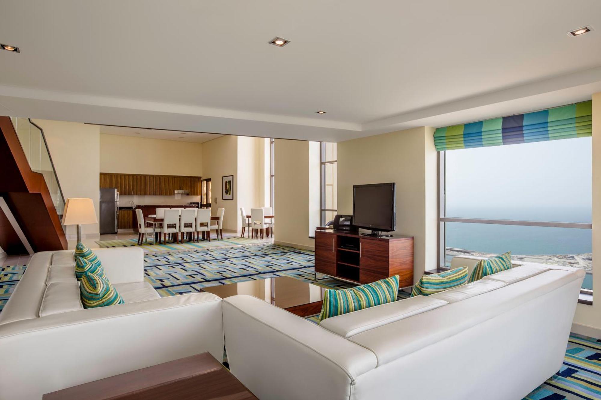 Hilton The Walk Hotel 4*