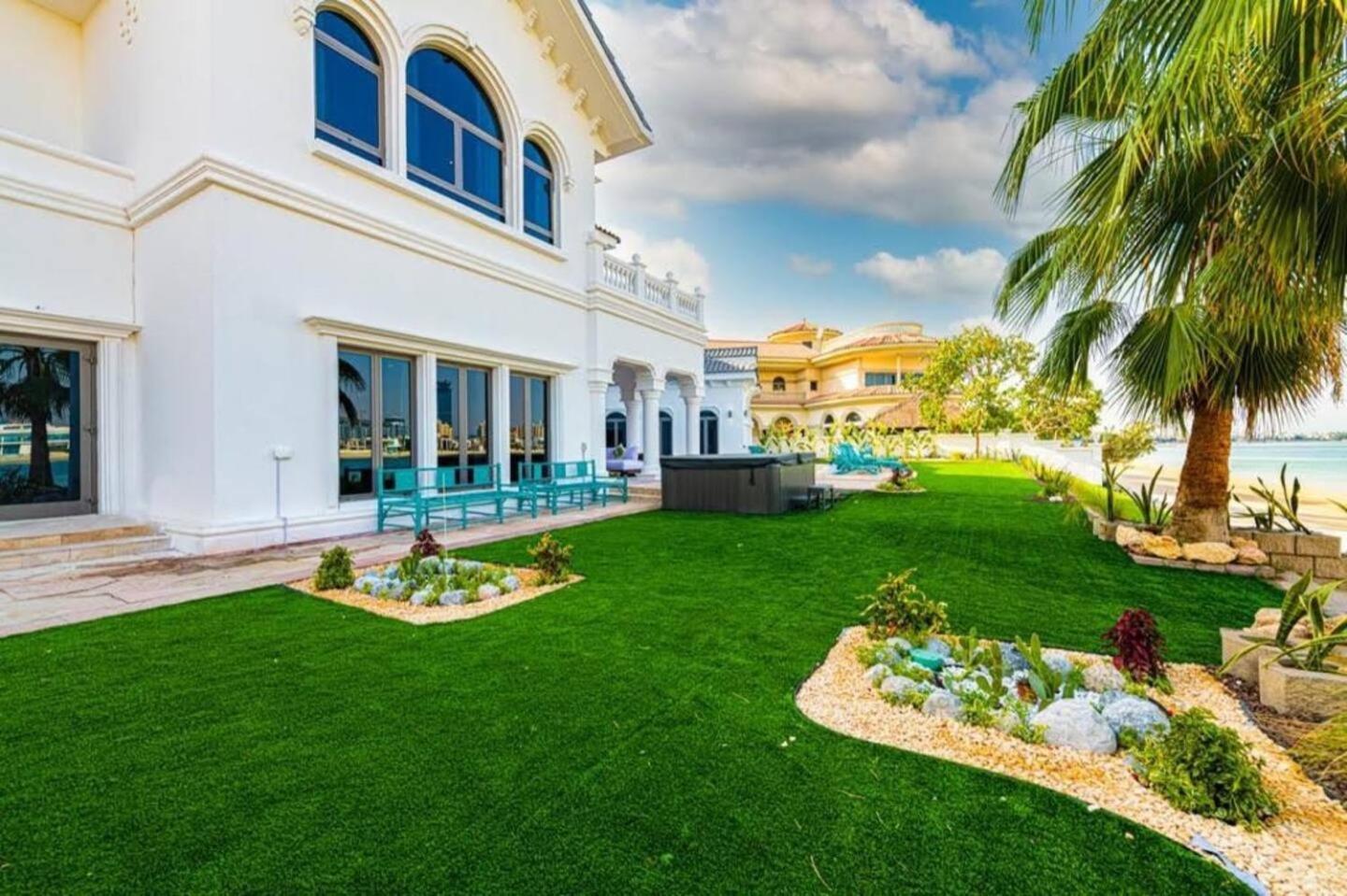 Contemporary Spanish Style Beachfront In Palm Jumeirah * Dubai