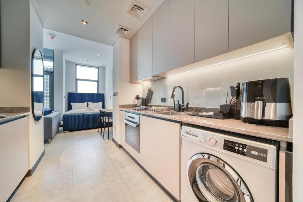 Vibrant 1br With Burj Khalifa View Apartment *