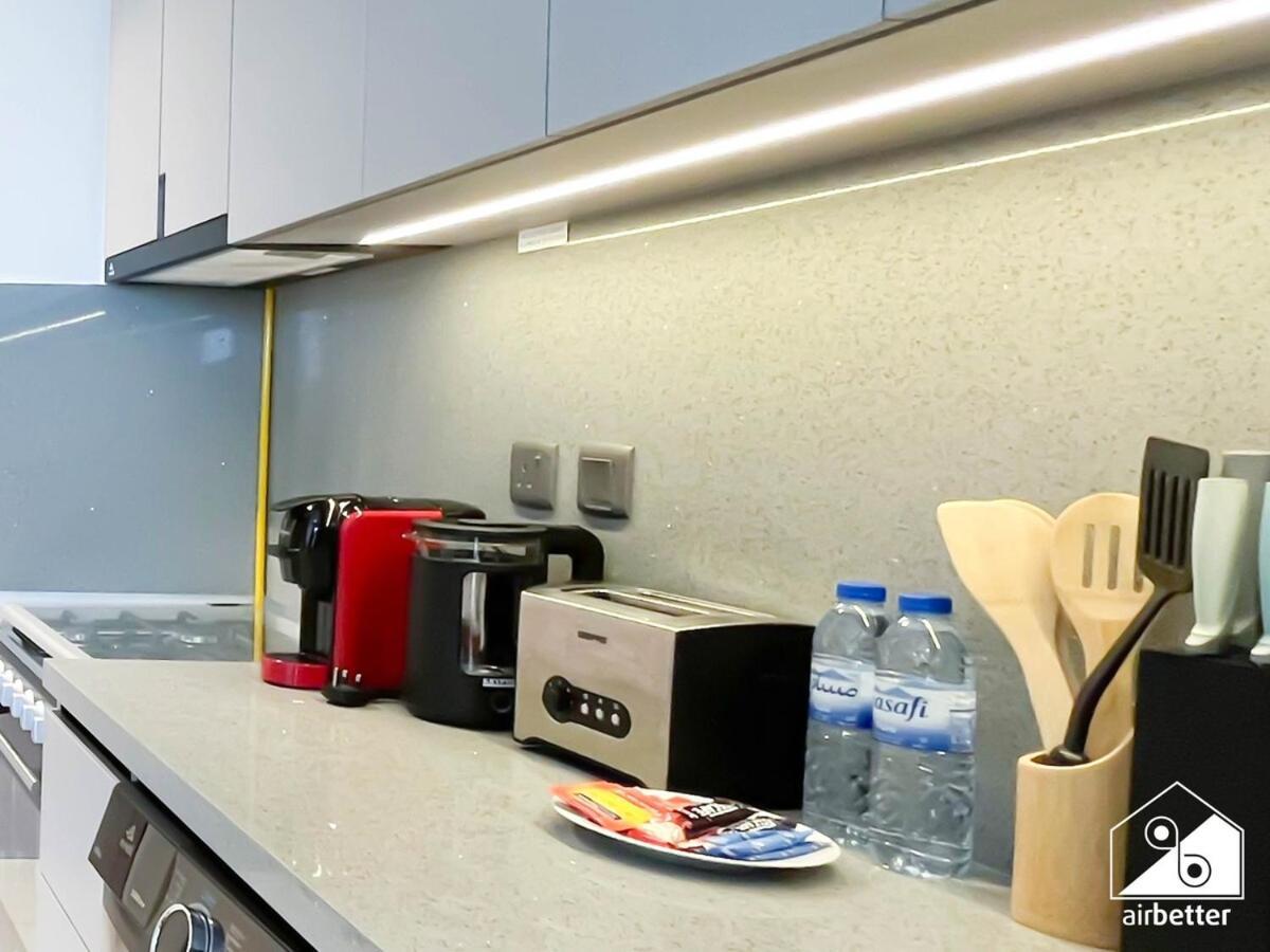 Mag 920 Modern Minutes From Downtown Apartment *