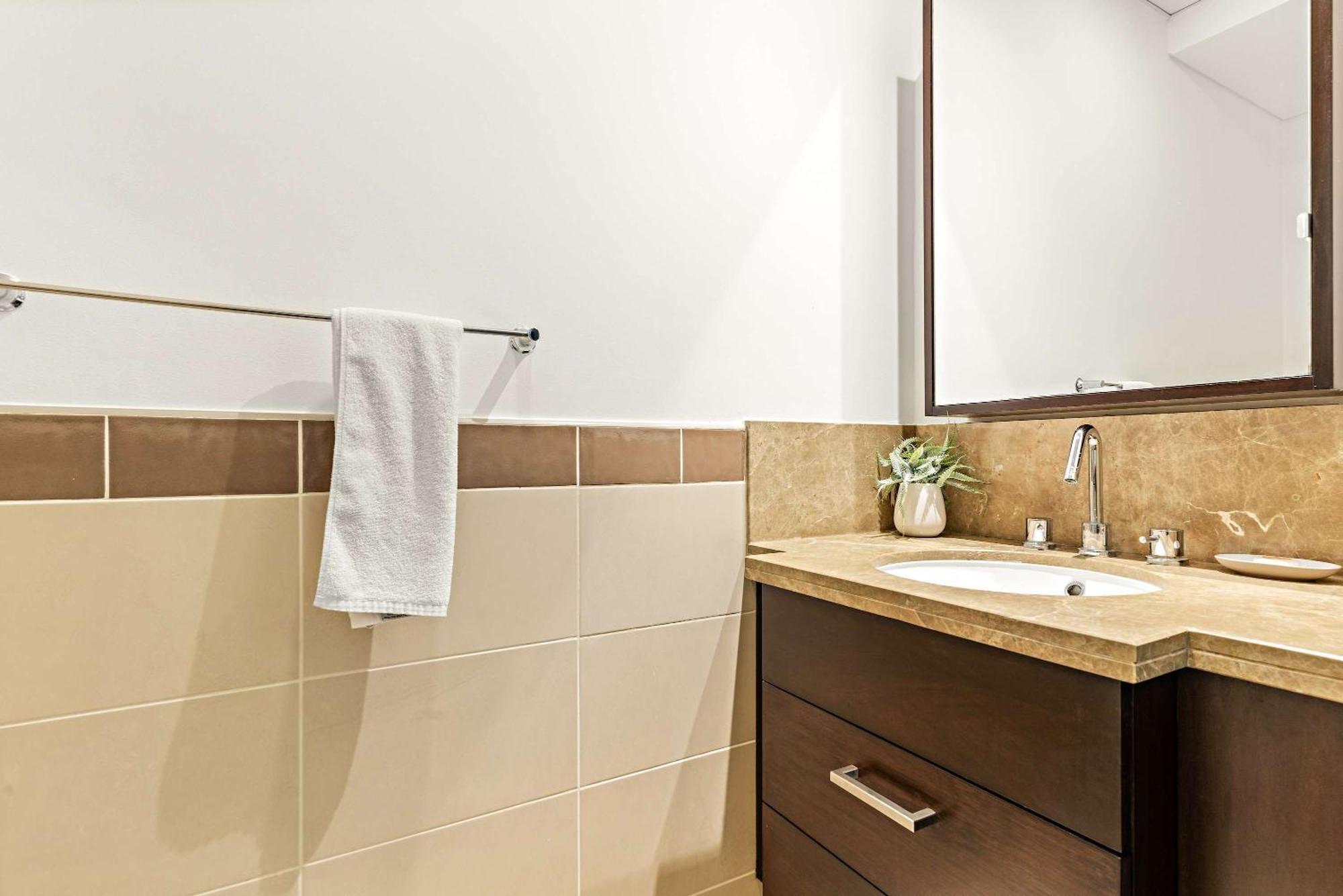 Silkhaus Elite 1bdr At 29 Boulevard Downtown Apartment *