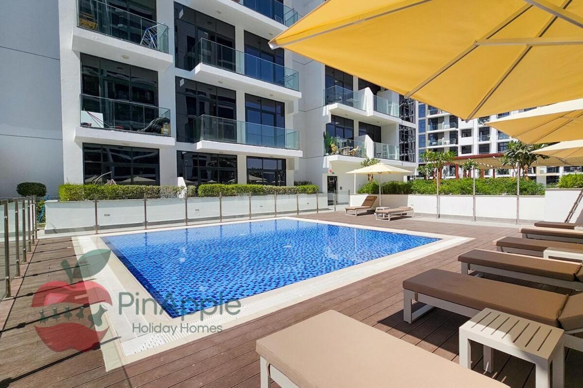 Stylish In Azizi 42 Apartment Dubai