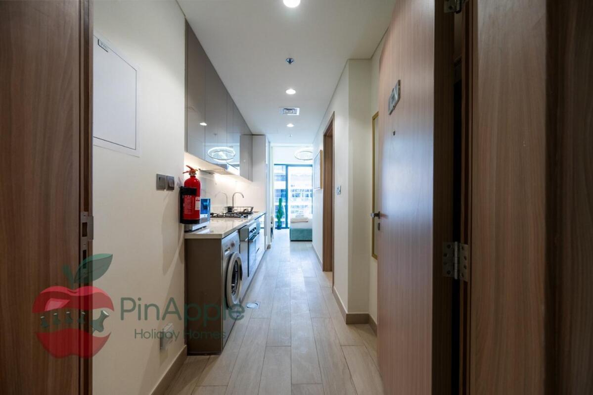 Stylish In Azizi 42 Apartment Dubai