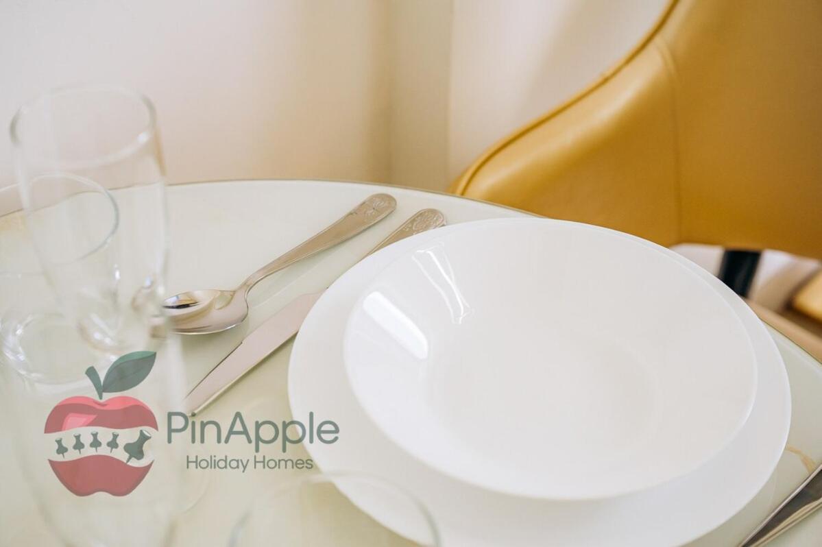 Stylish In Azizi 42 Apartment
