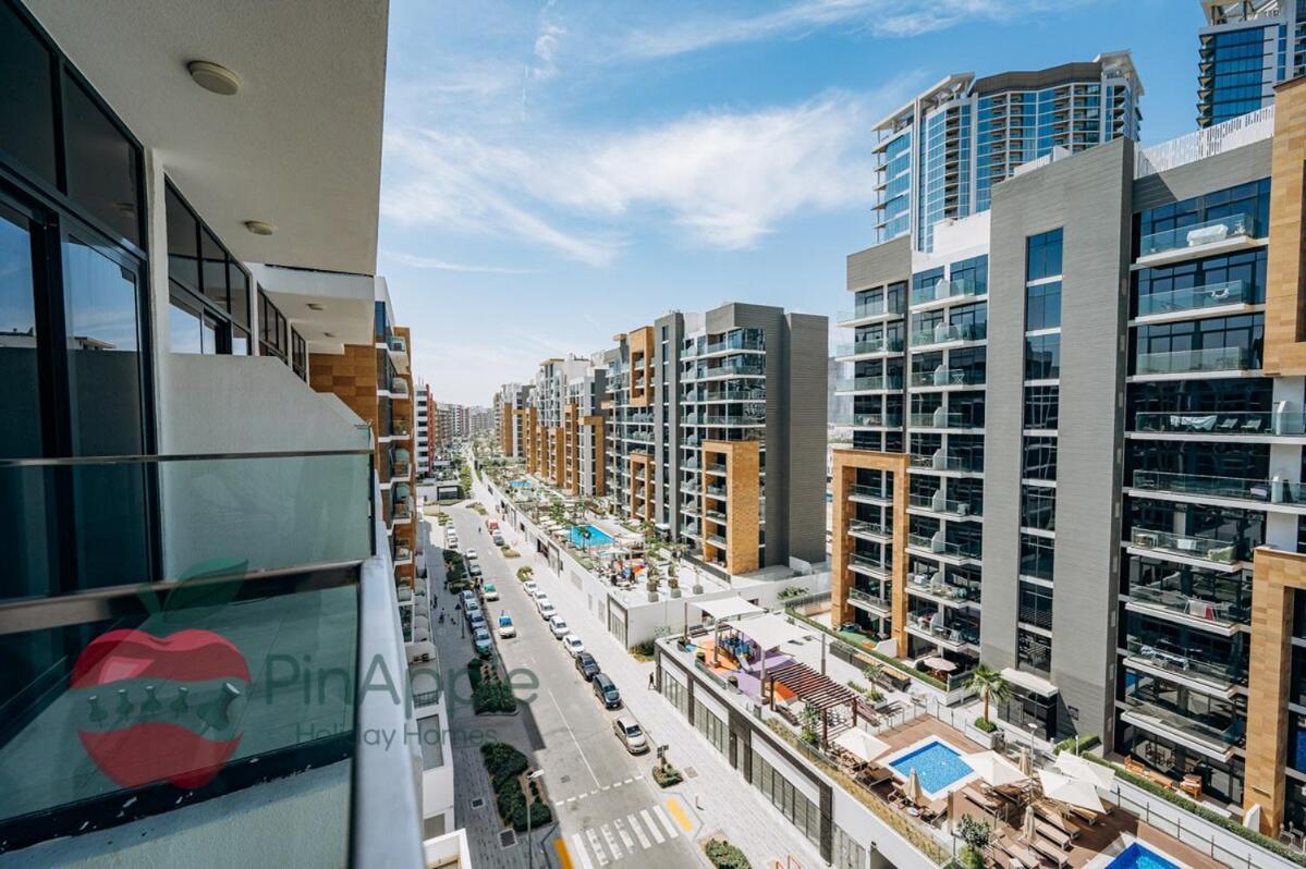 Stylish In Azizi 42 Apartment *