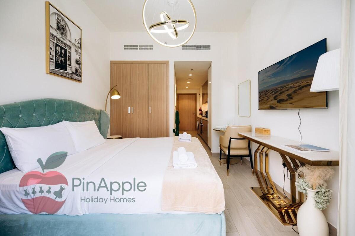 Stylish In Azizi 42 Apartment Dubai
