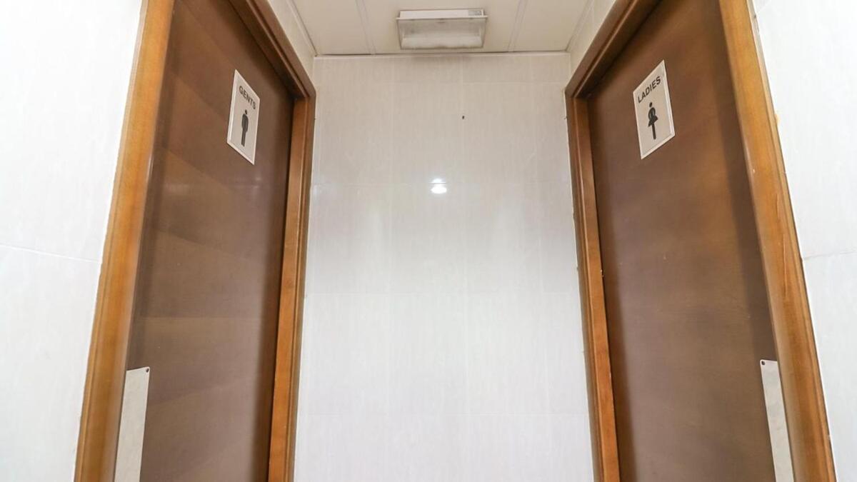 Elegant Near Burj Khalifa Pool And Gym Apartment *
