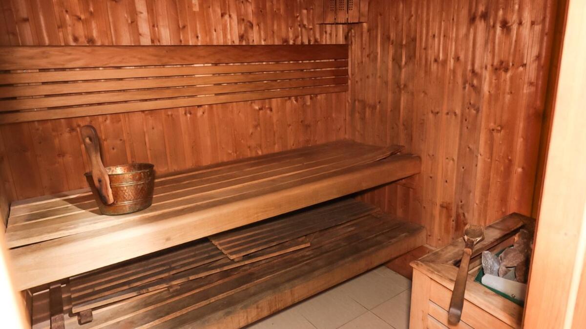 Elegant Near Burj Khalifa Pool And Gym *