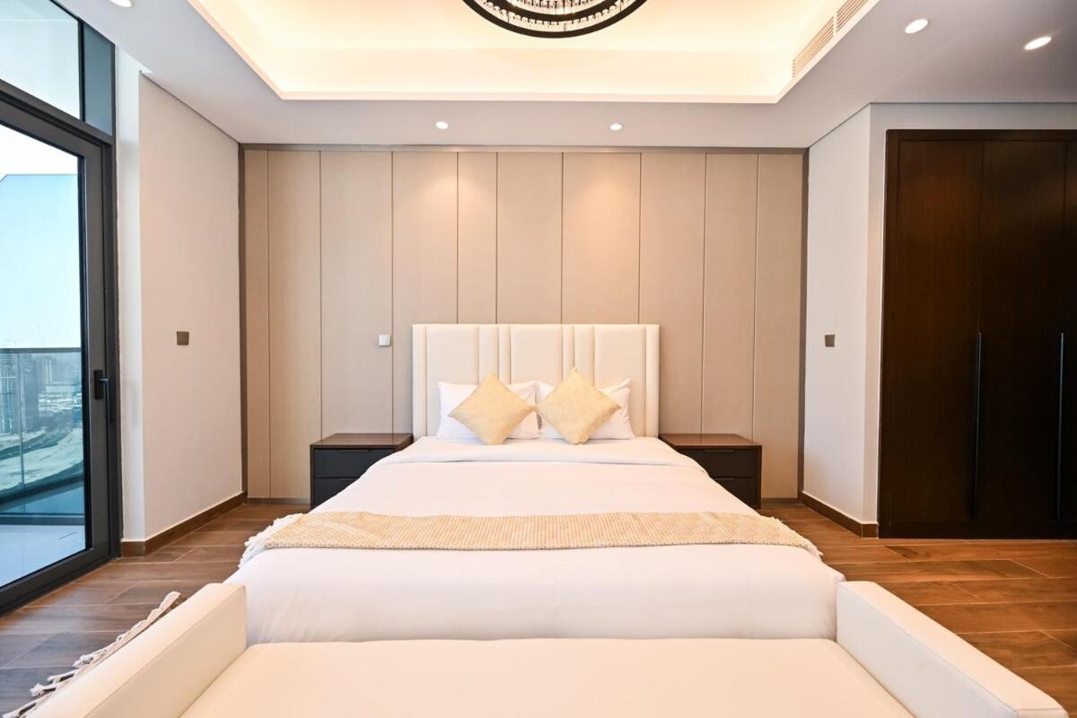 Stunning 2 Bdr Luxury Business Bay *